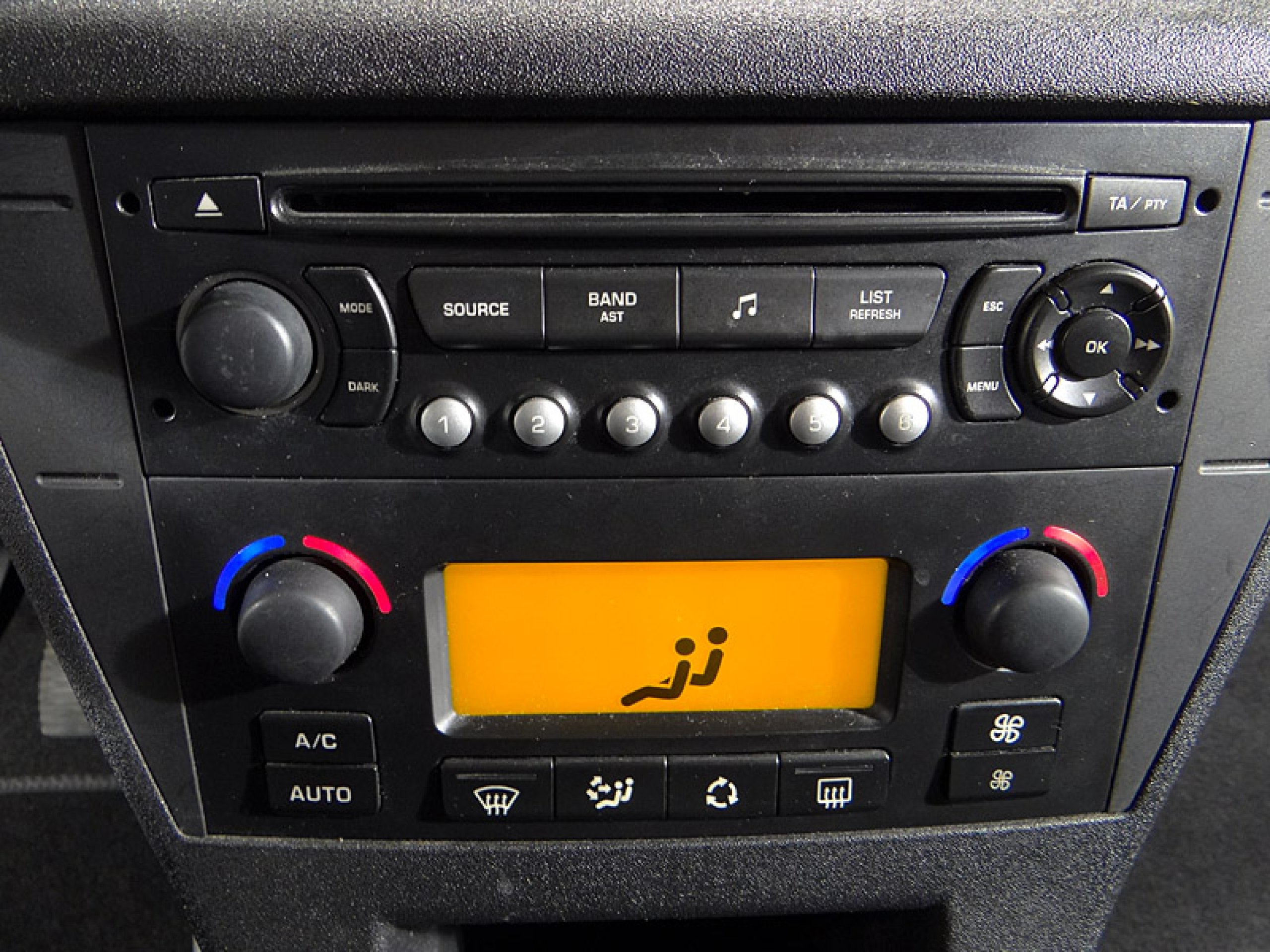 Foto Citroen C4 26