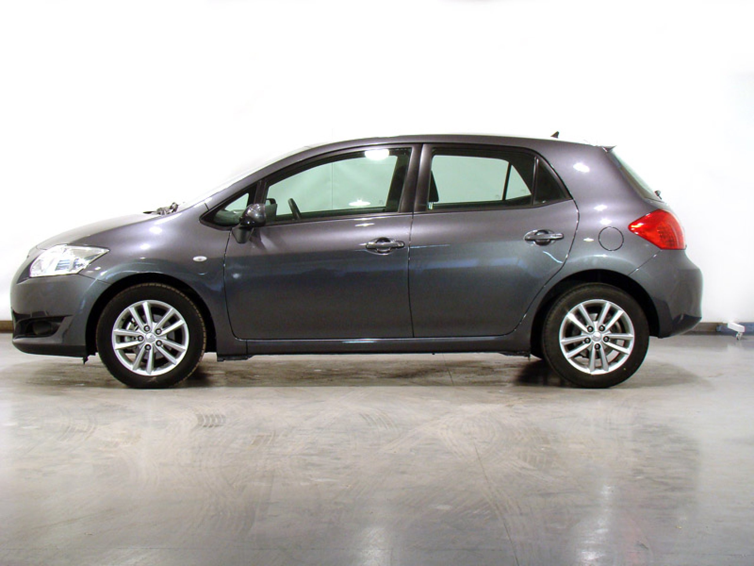 Foto Toyota Auris 13