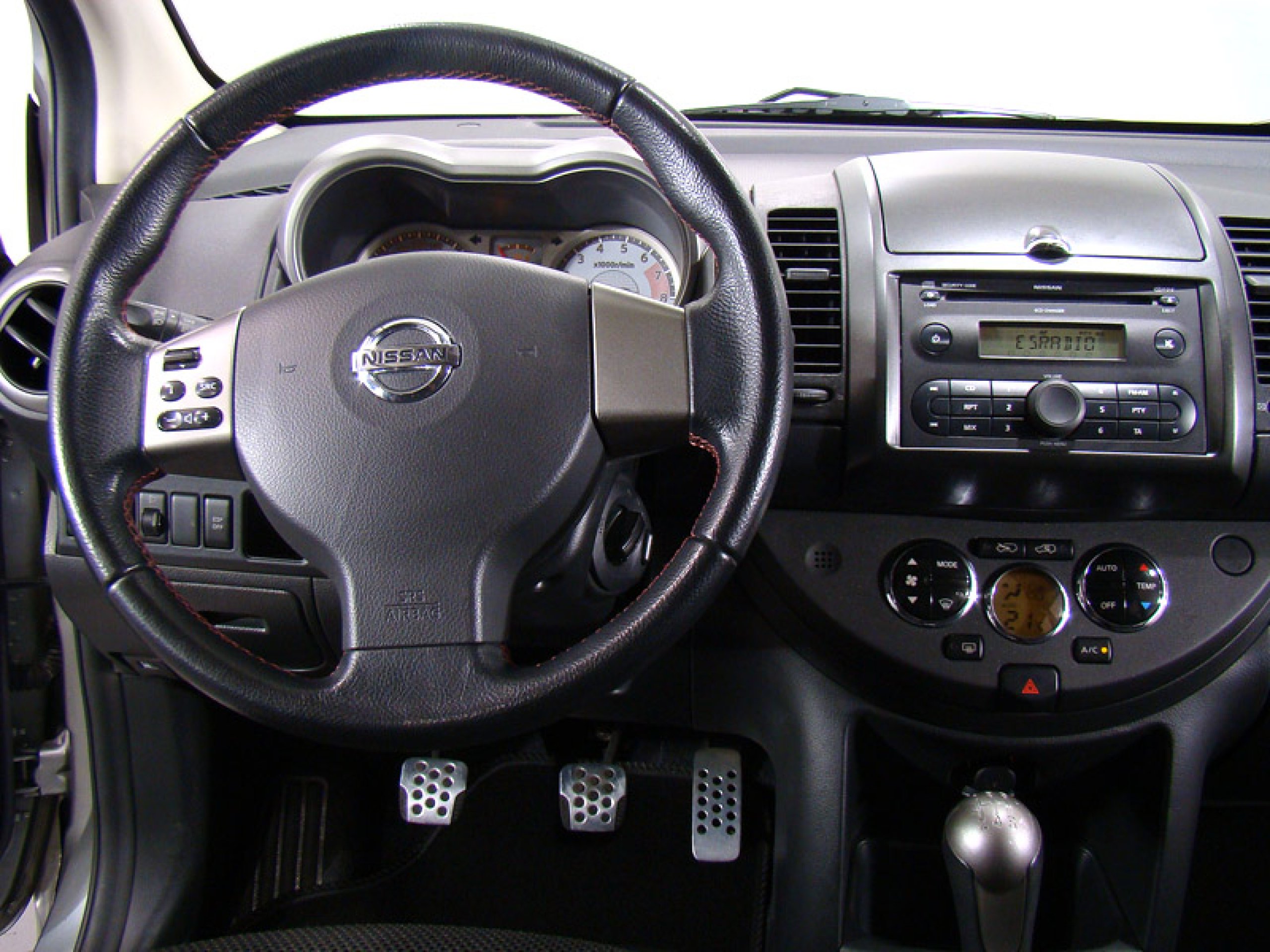 Foto Nissan Note 29