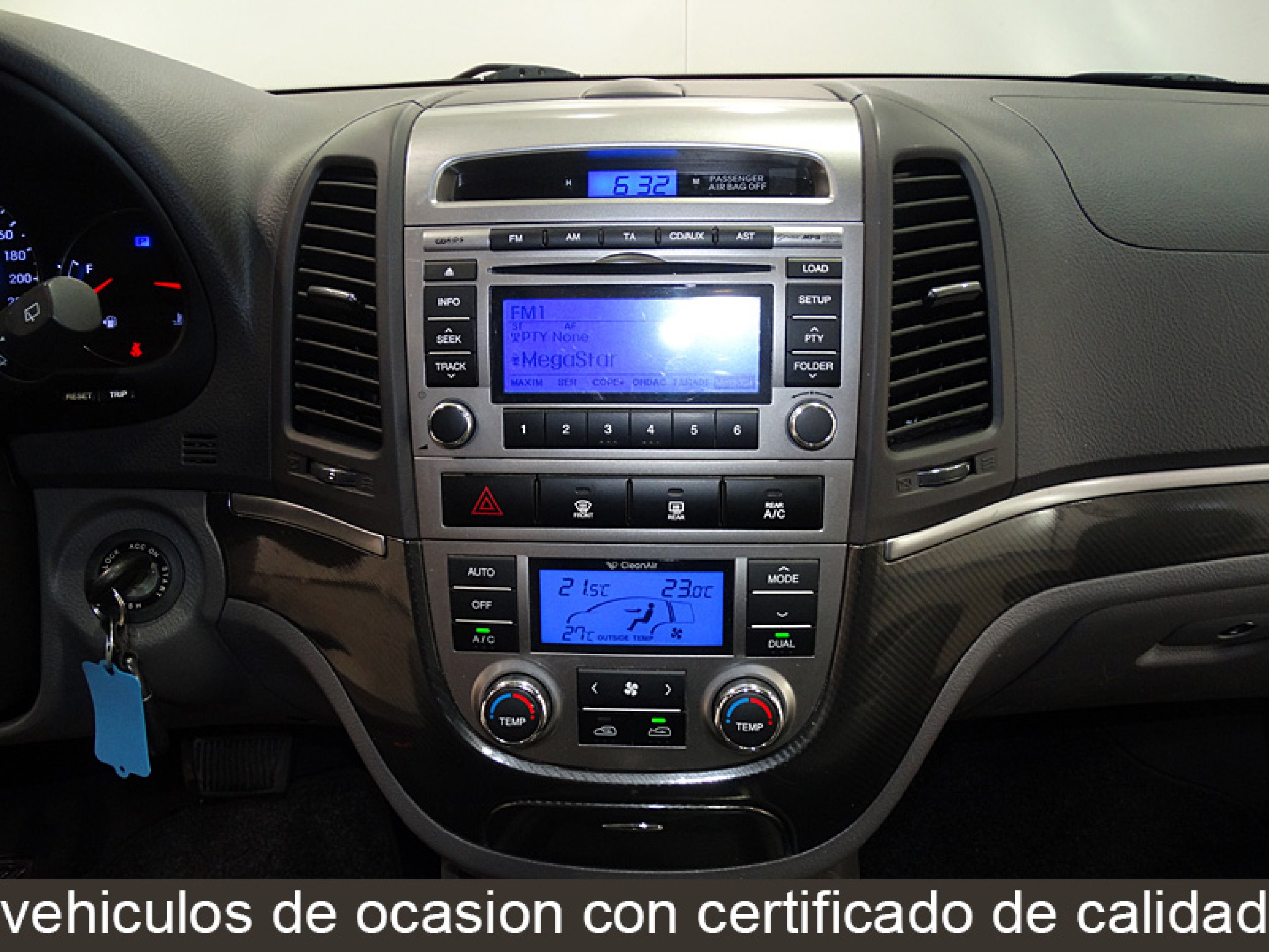 Foto Hyundai Santa Fe 26