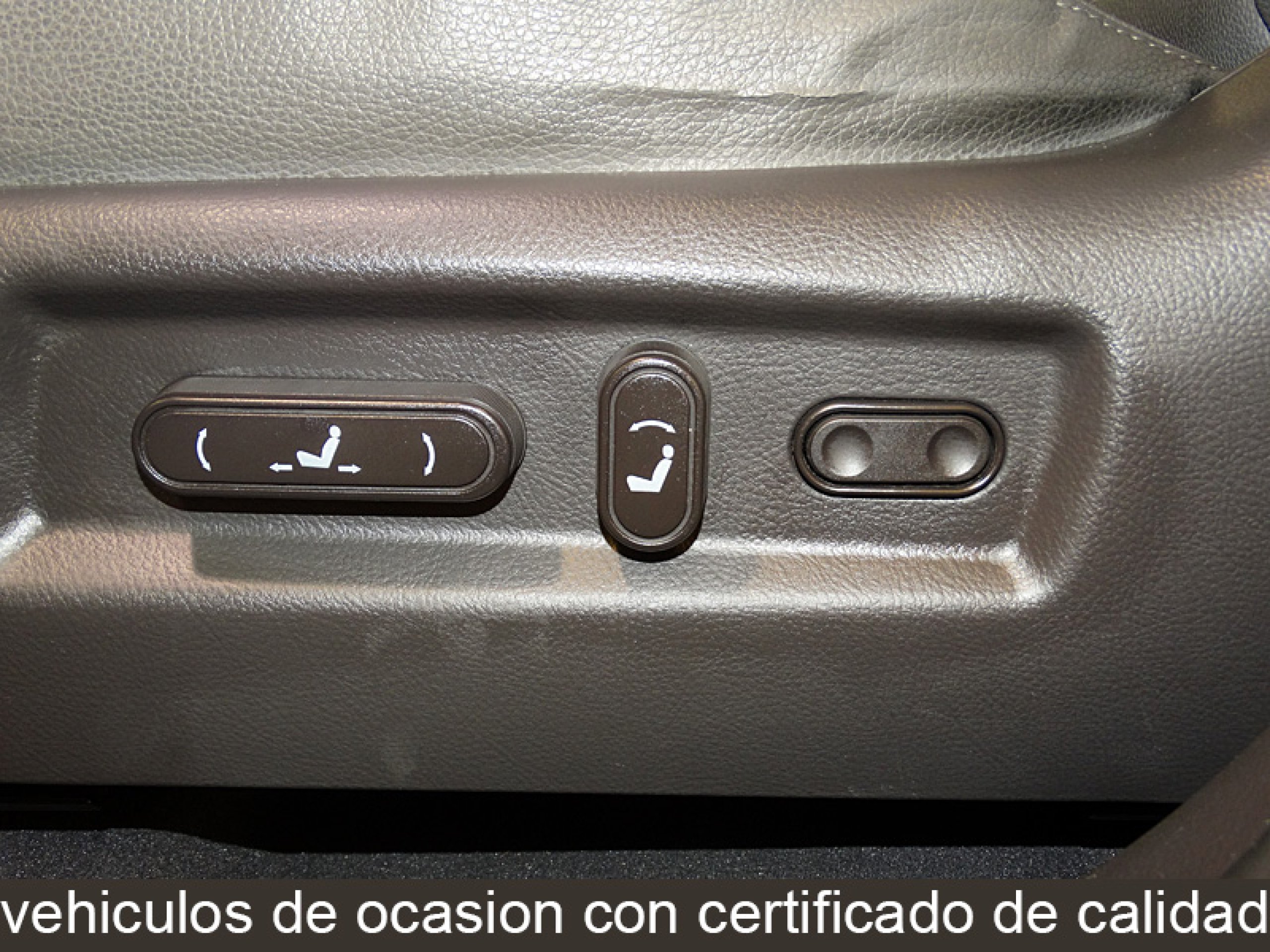 Foto Hyundai Santa Fe 32