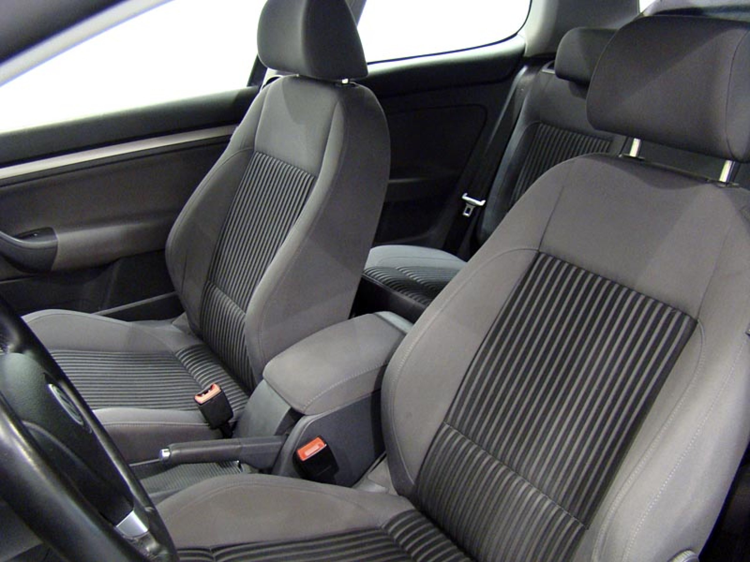 Foto Volkswagen Golf 21