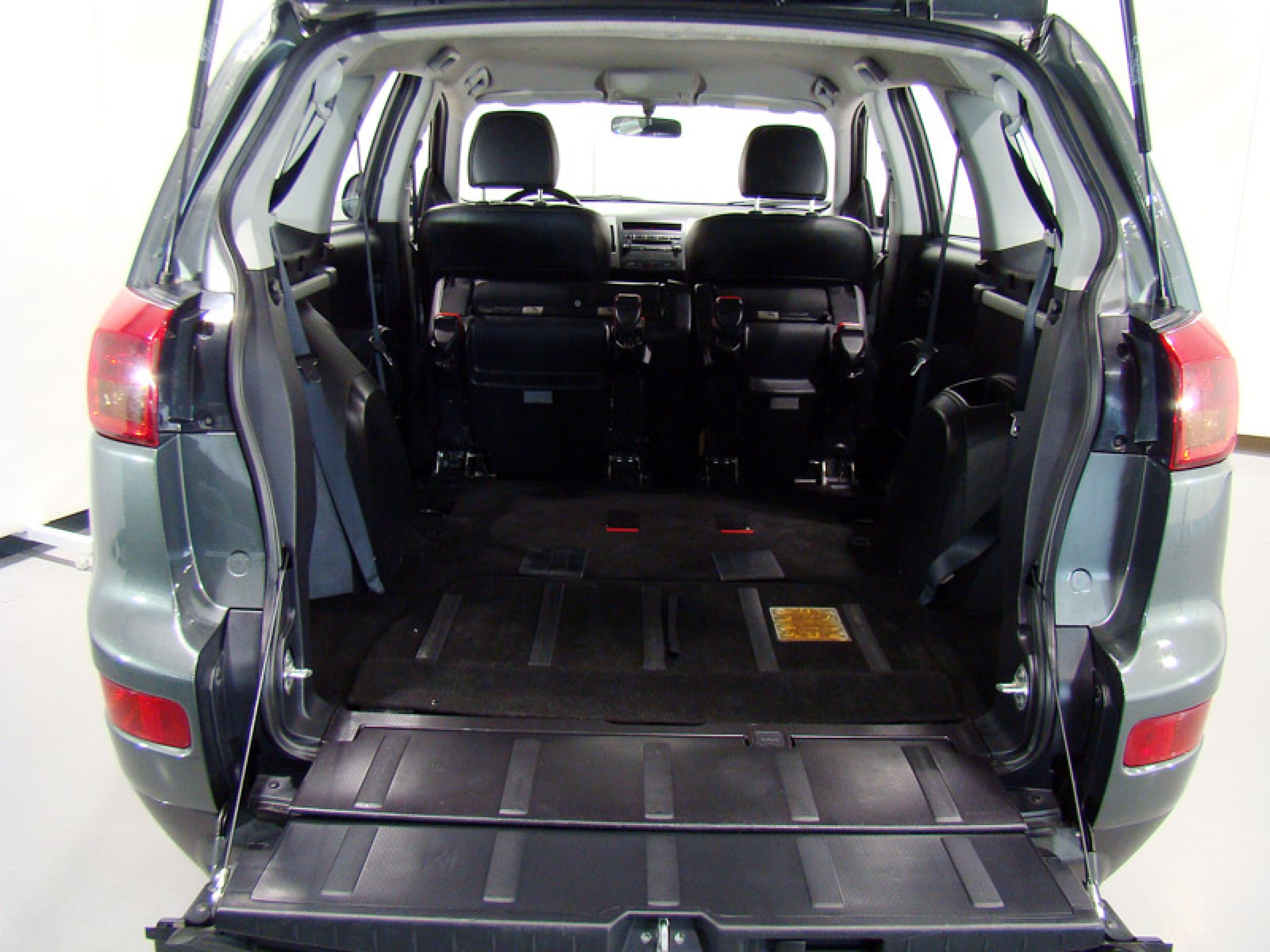 Foto Peugeot 4007 16
