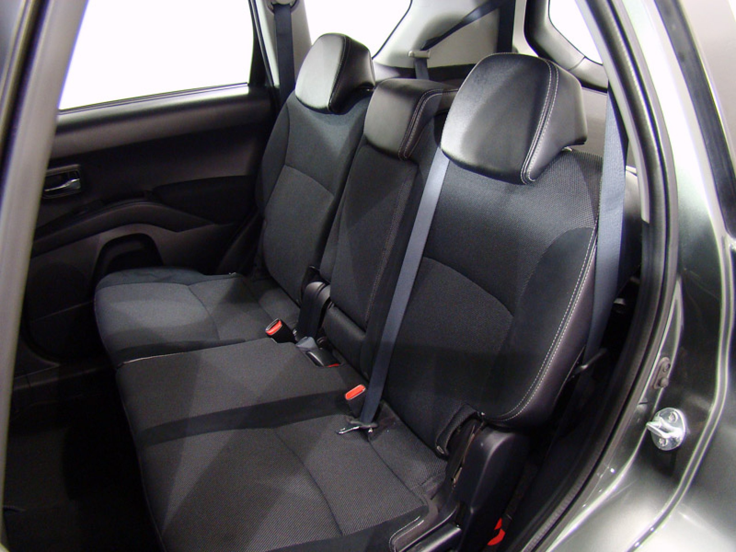 Foto Peugeot 4007 32