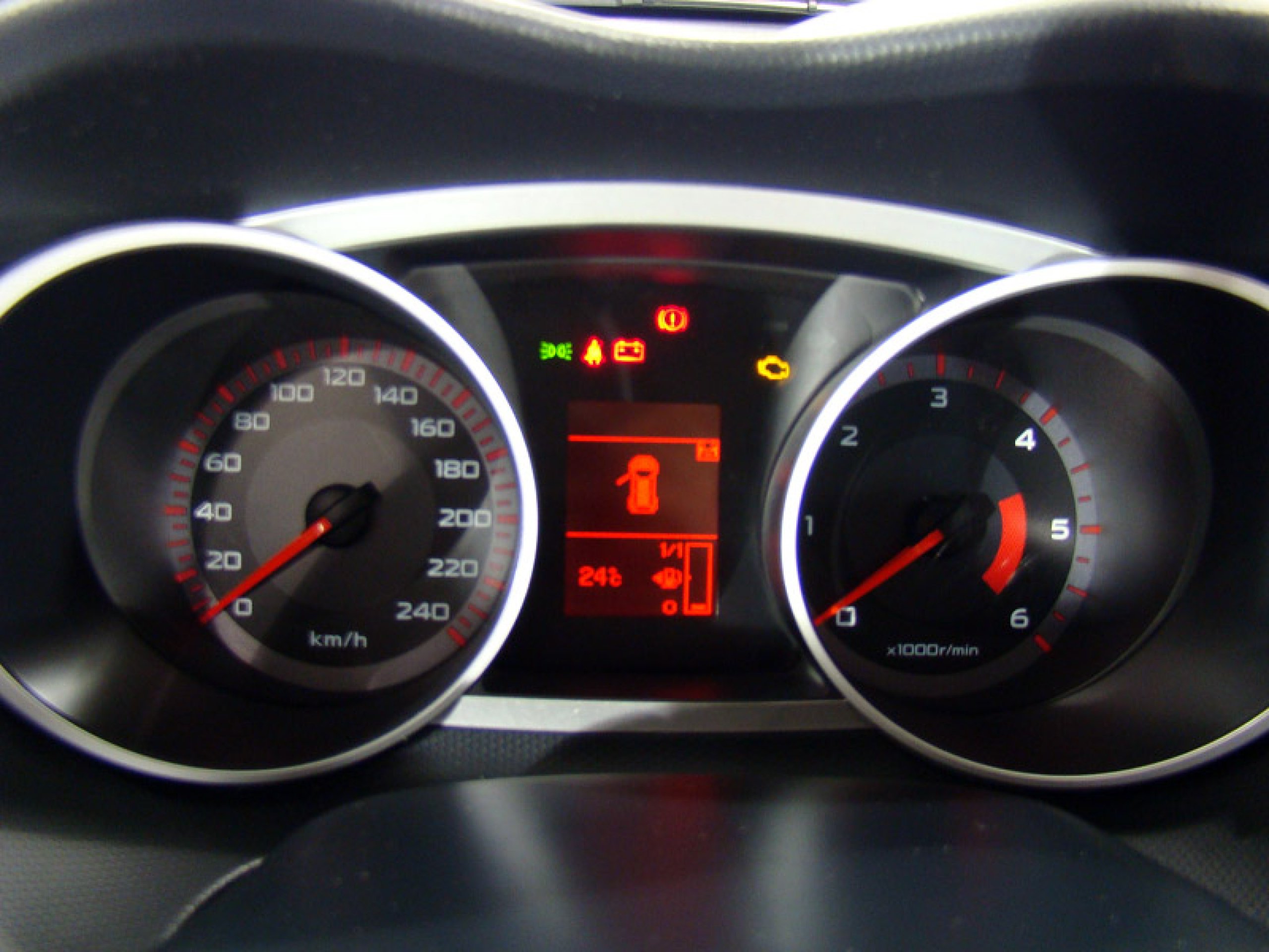 Foto Peugeot 4007 43