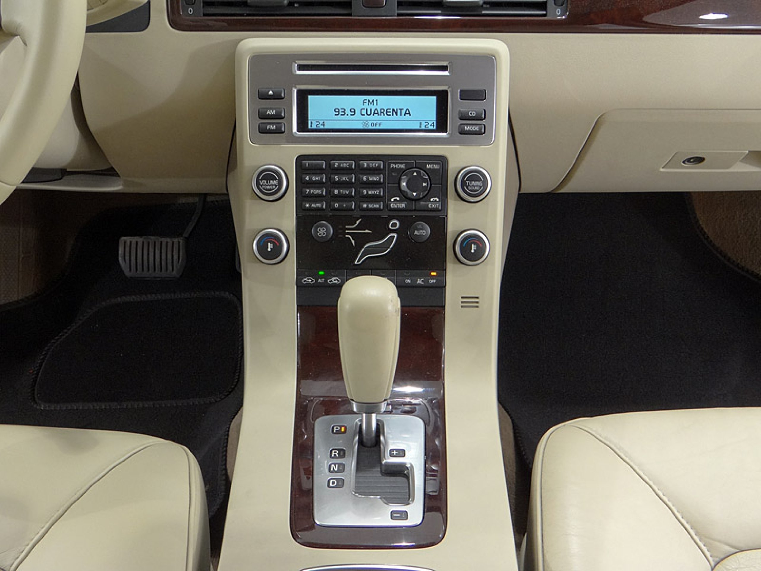 Foto Volvo V70 28