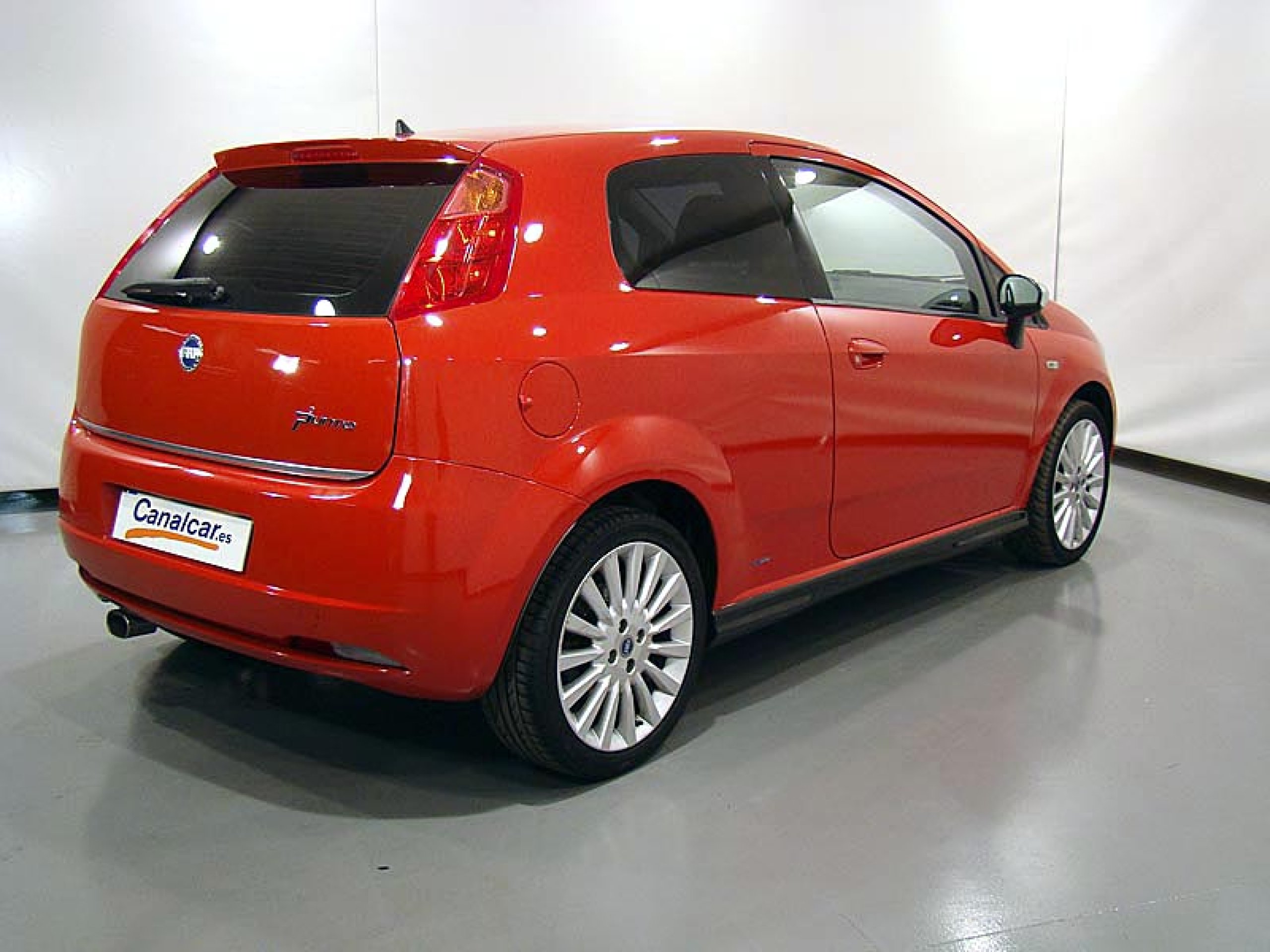 Foto Fiat Grande Punto 16