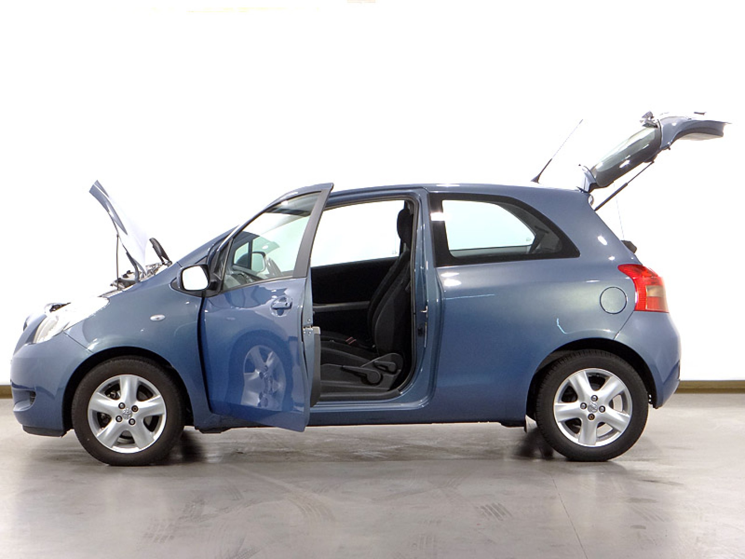 Foto Toyota Yaris 14