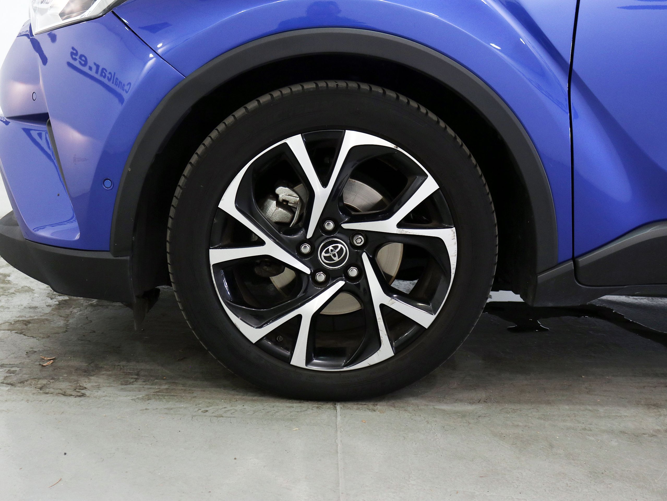 Foto Toyota C-HR 36