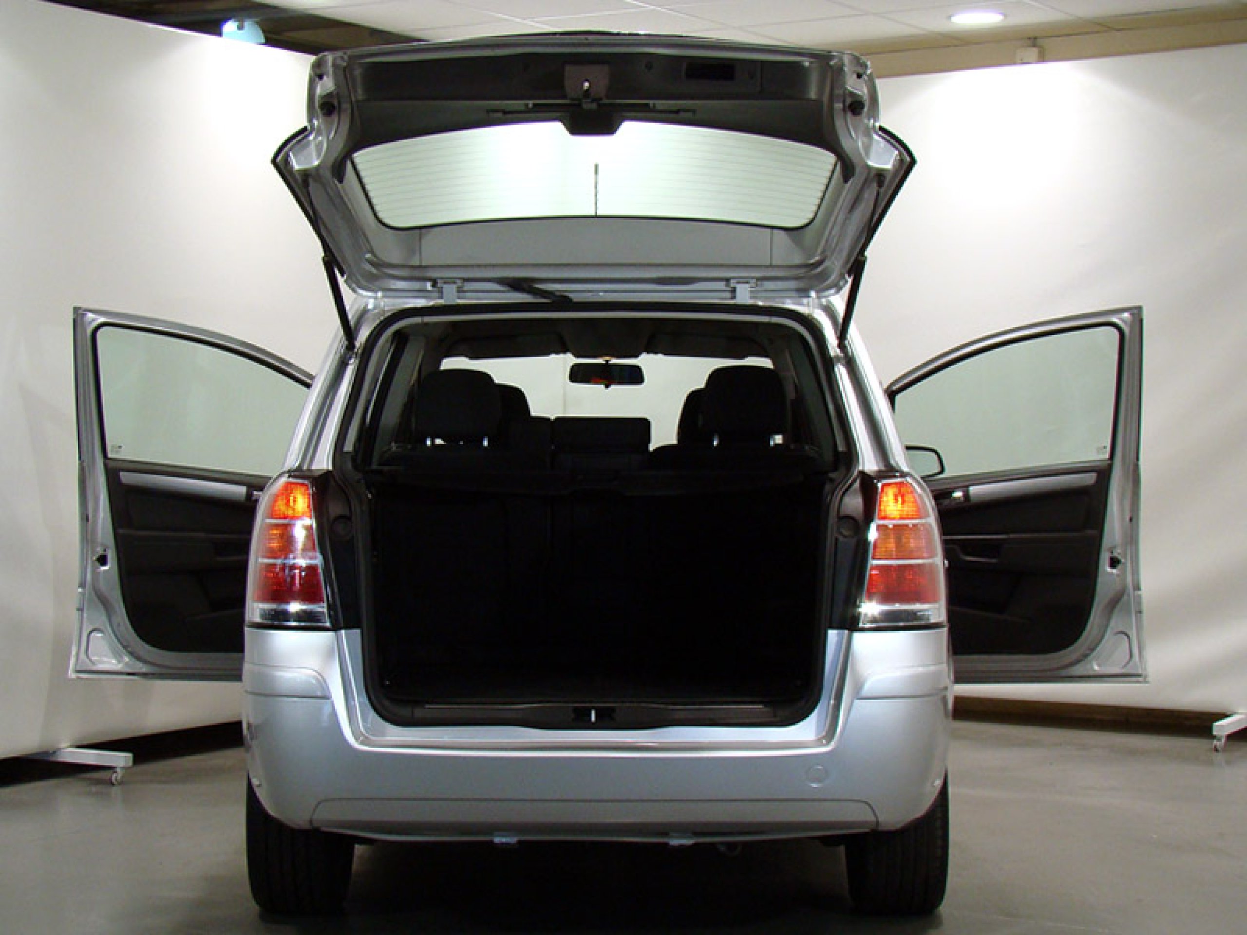 Foto Opel Zafira 12