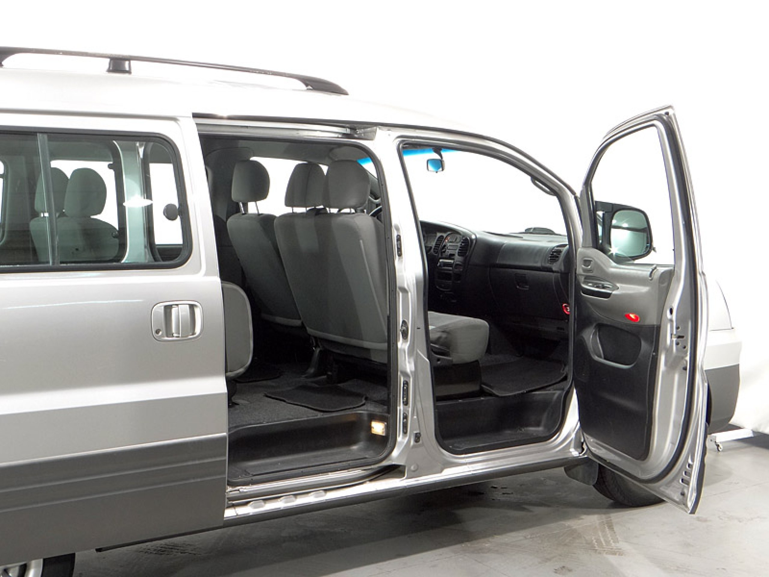 Foto Hyundai H-1 21