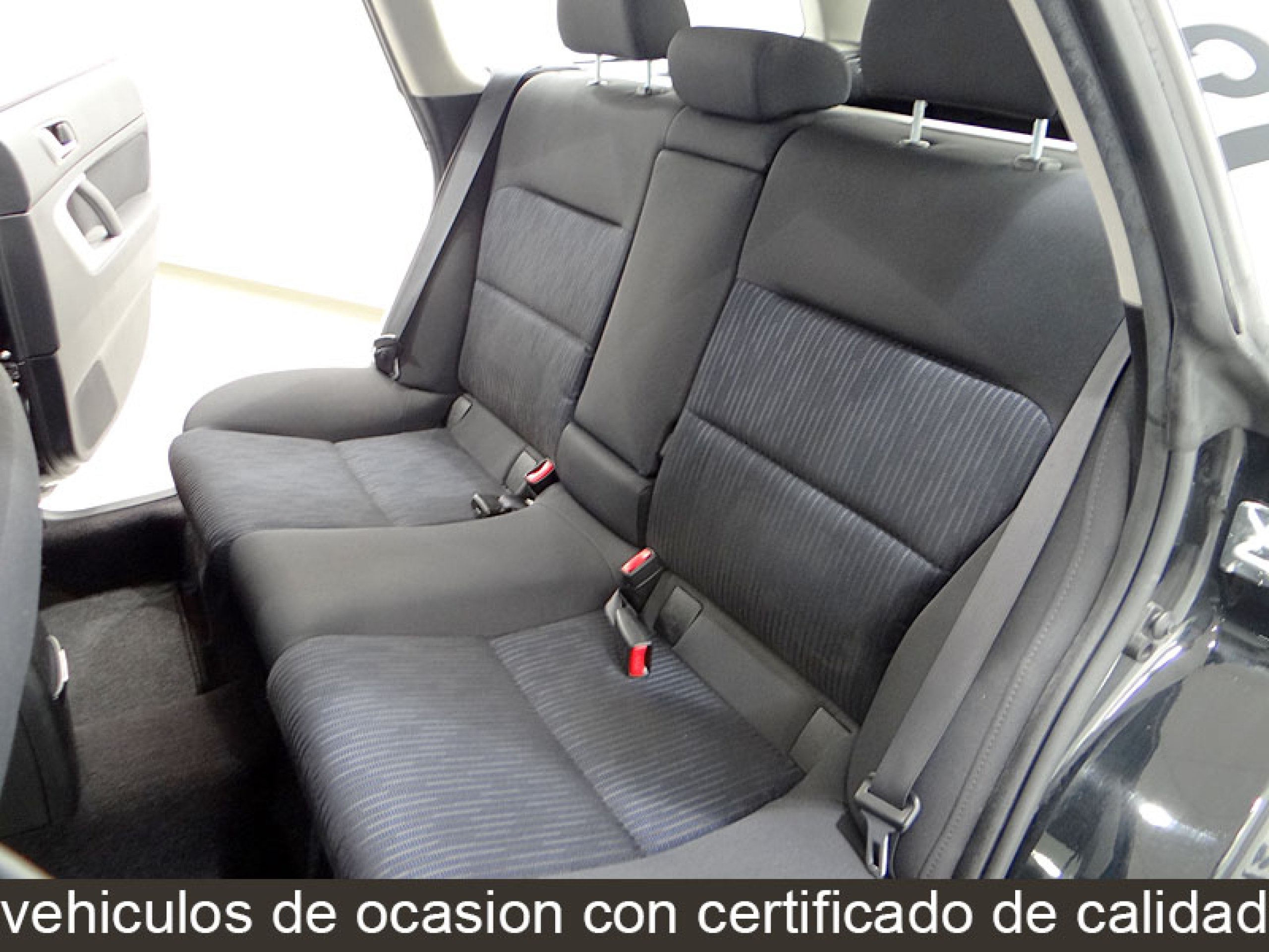 Foto Subaru OUTBACK 23