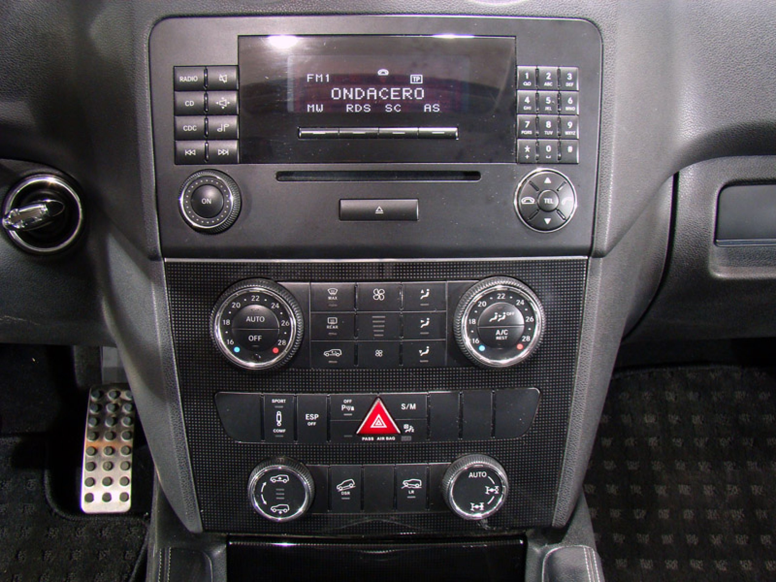 Foto Mercedes-Benz ML 320 34
