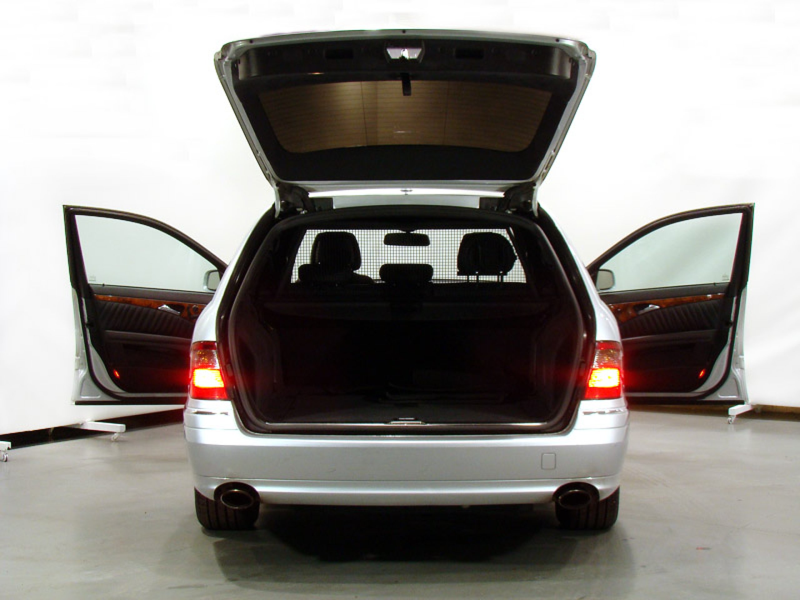 Foto Mercedes-Benz E 320 10