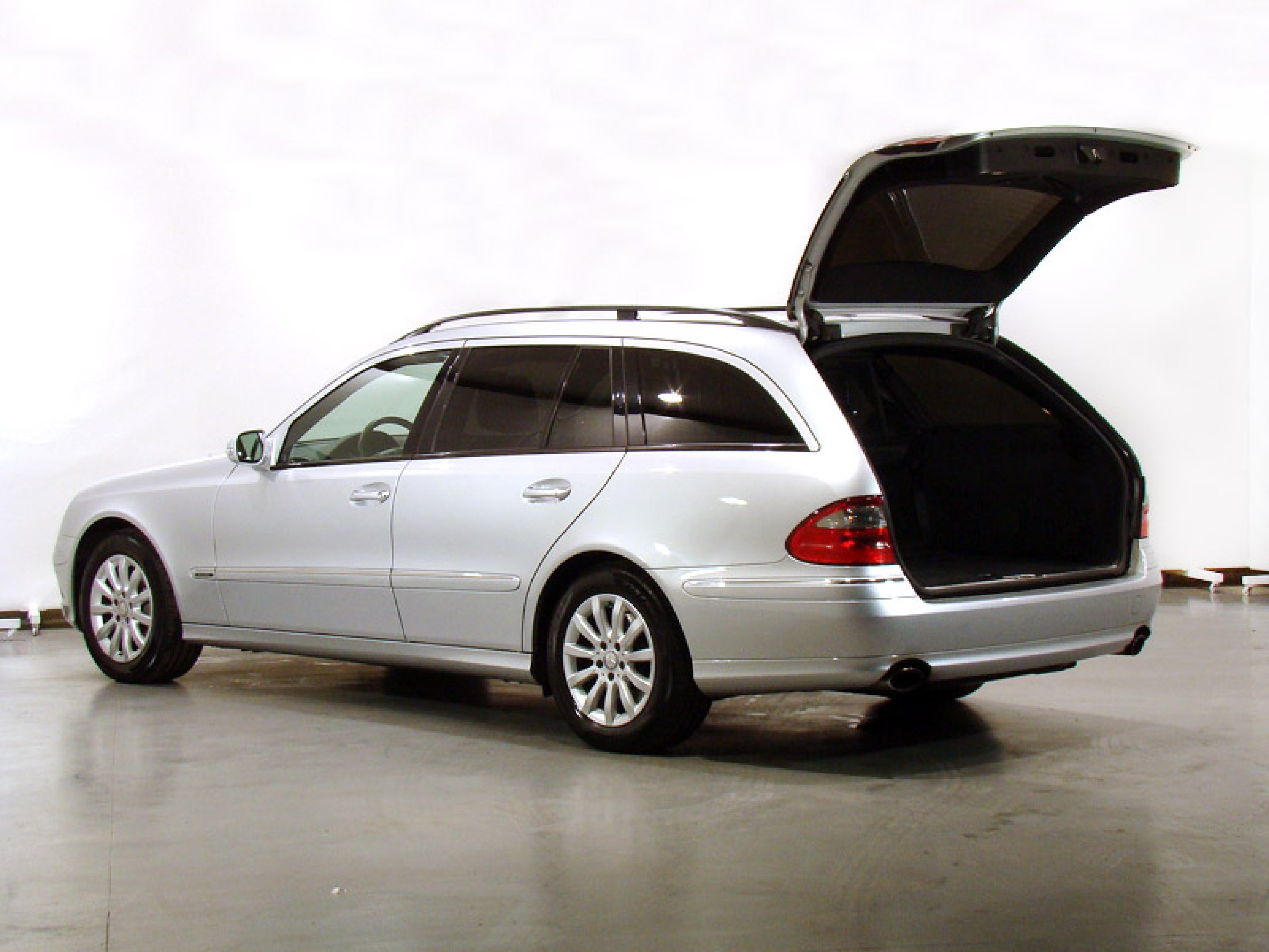 Foto Mercedes-Benz E 320 11