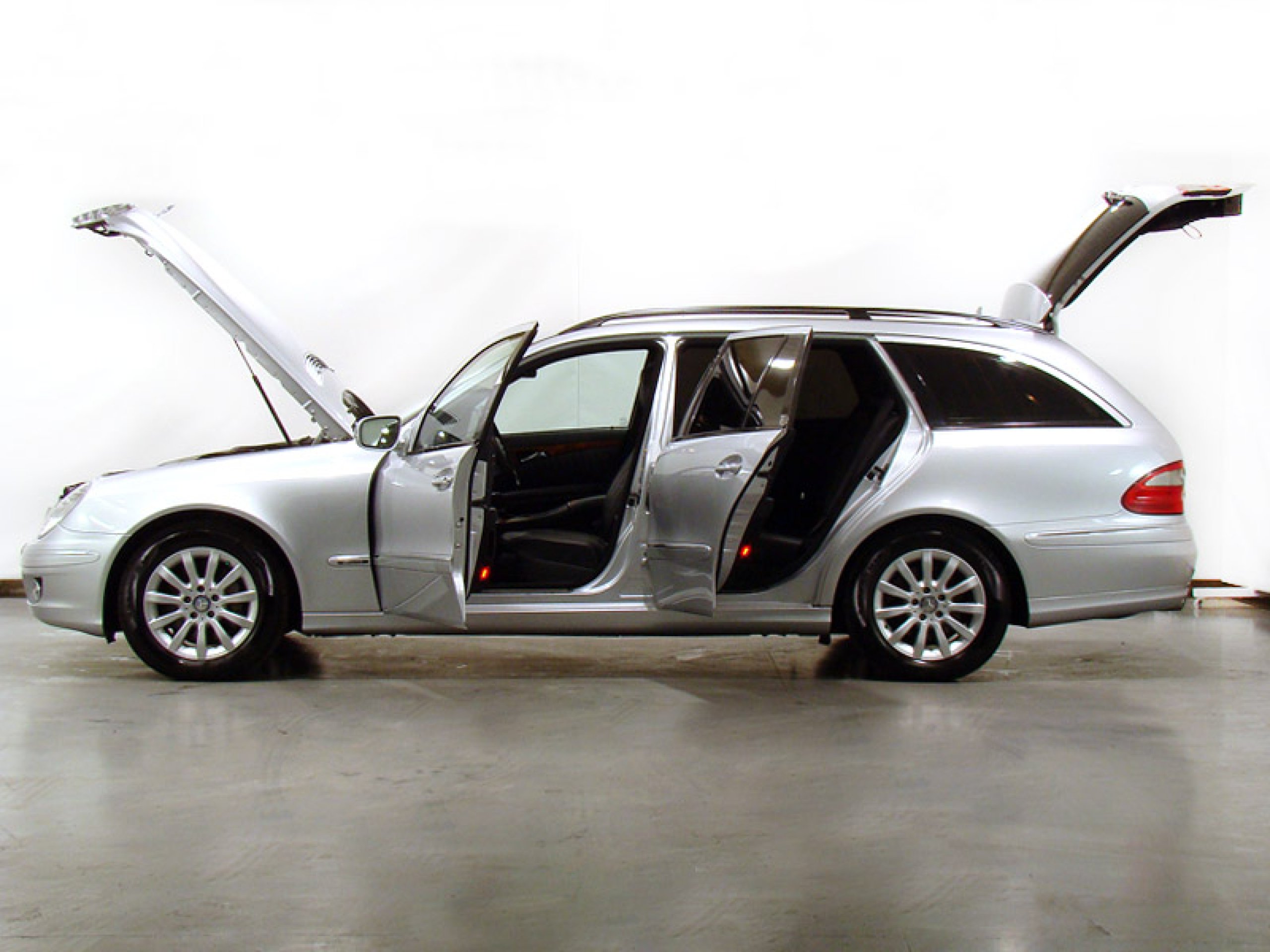 Foto Mercedes-Benz E 320 14