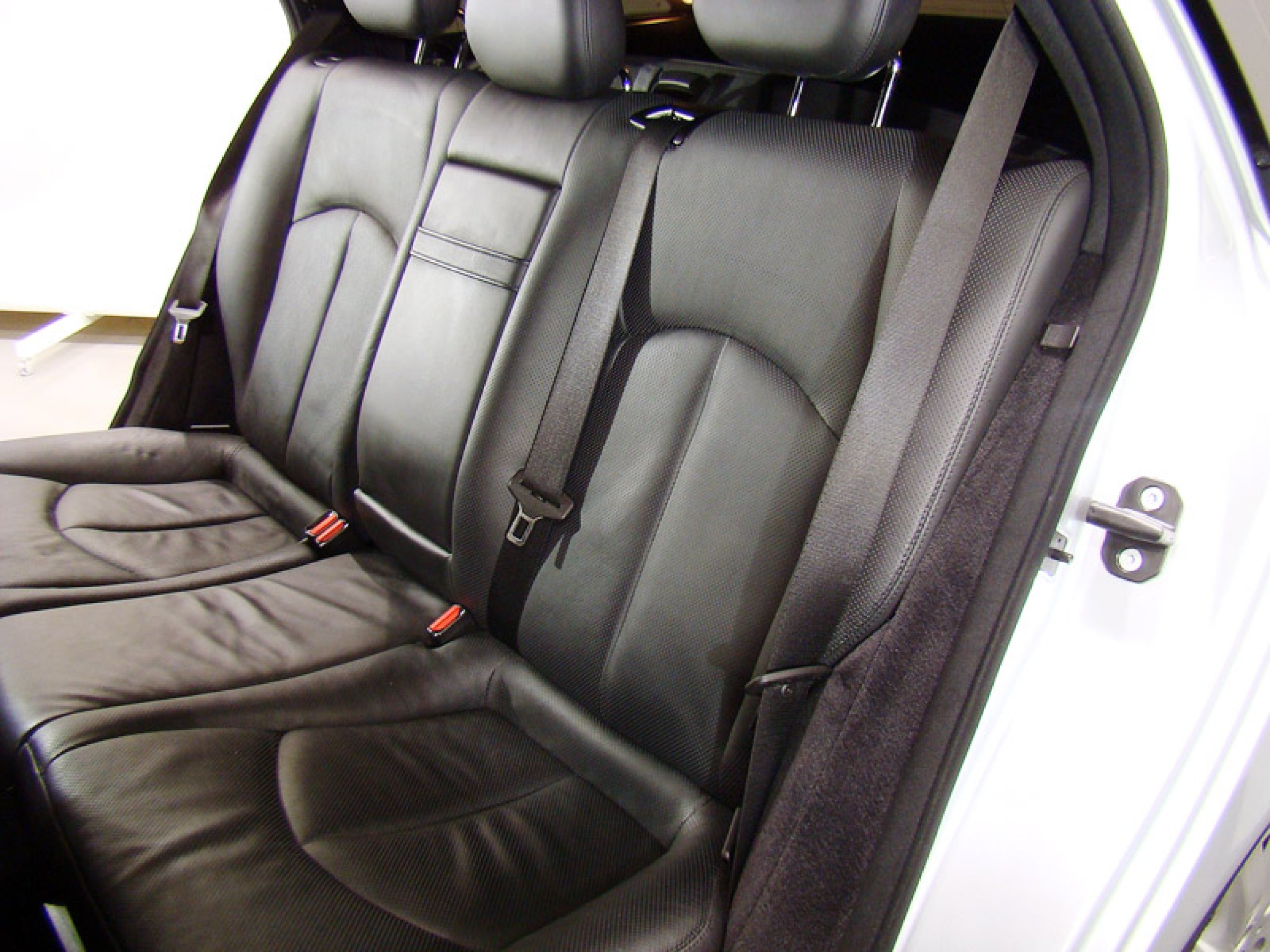 Foto Mercedes-Benz E 320 27