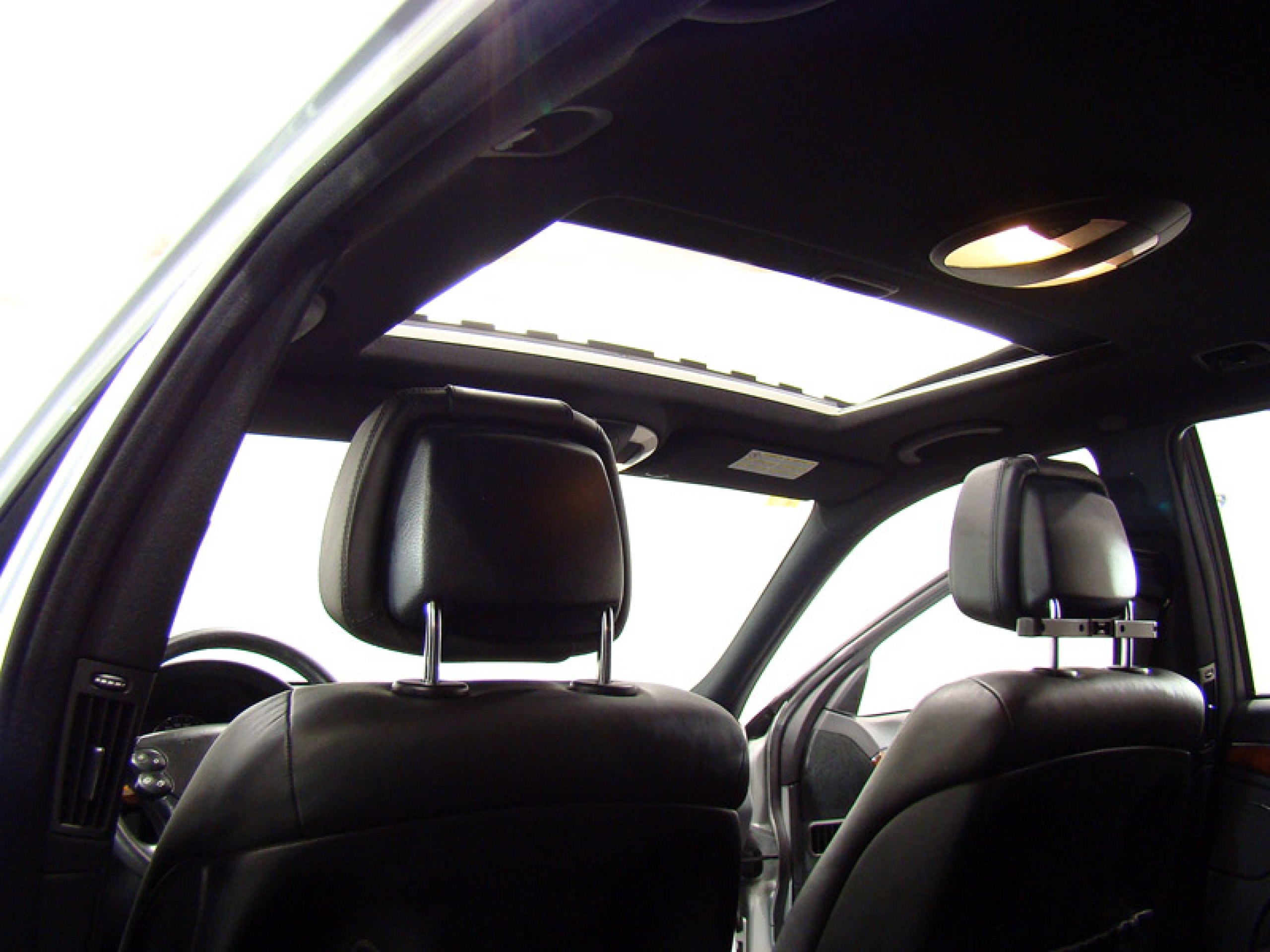 Foto Mercedes-Benz E 320 30