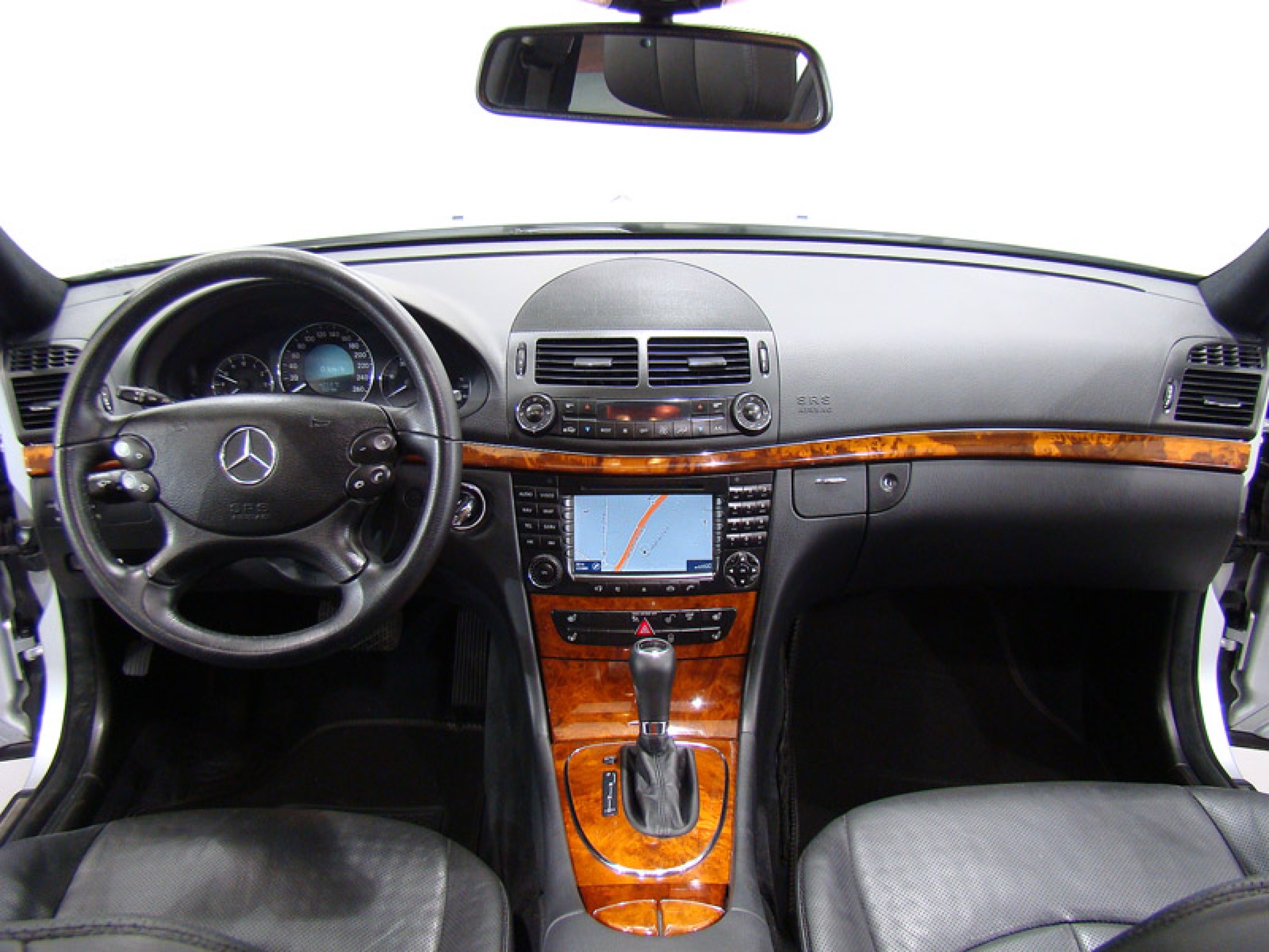 Foto Mercedes-Benz E 320 34