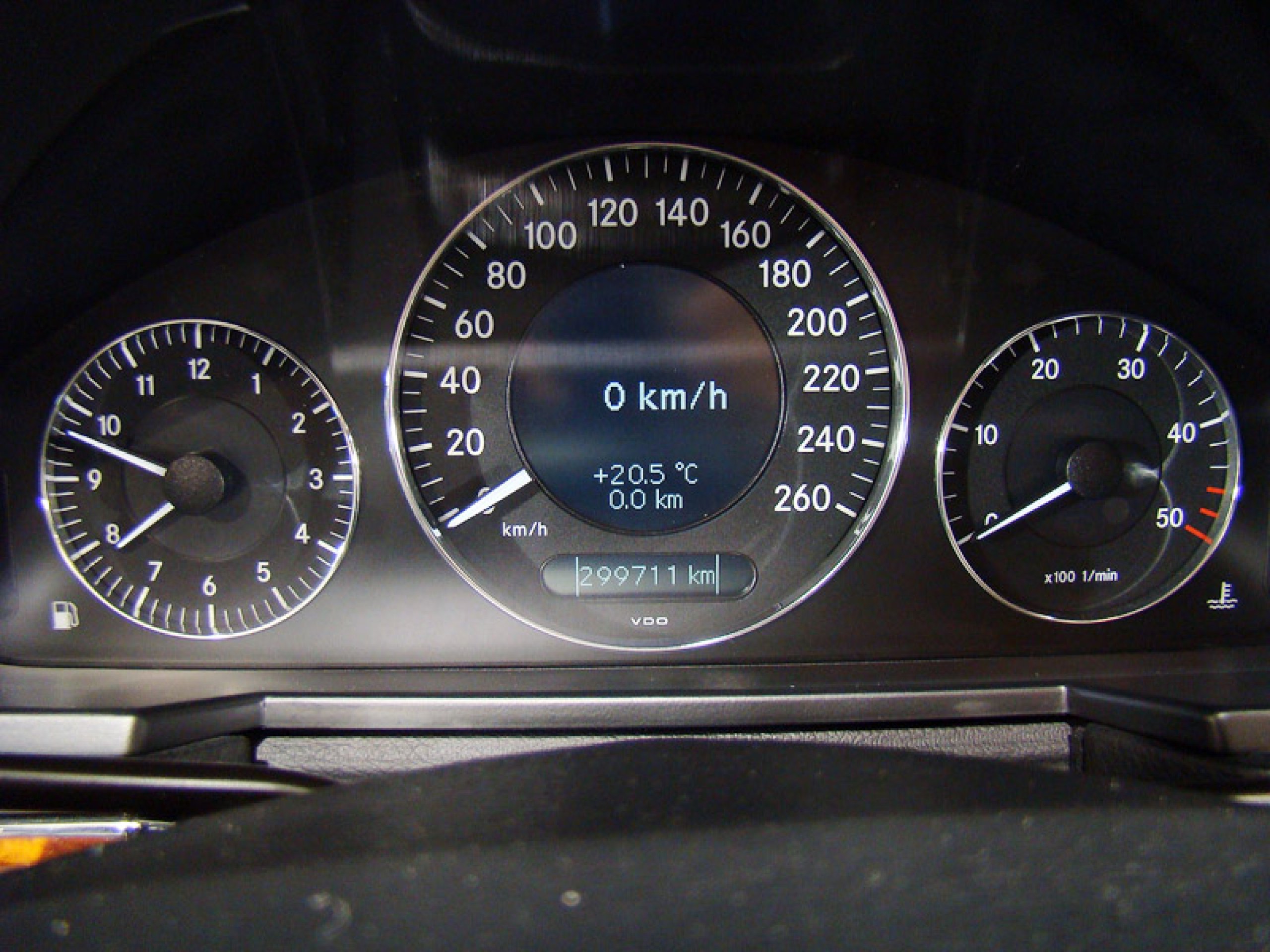 Foto Mercedes-Benz E 320 37