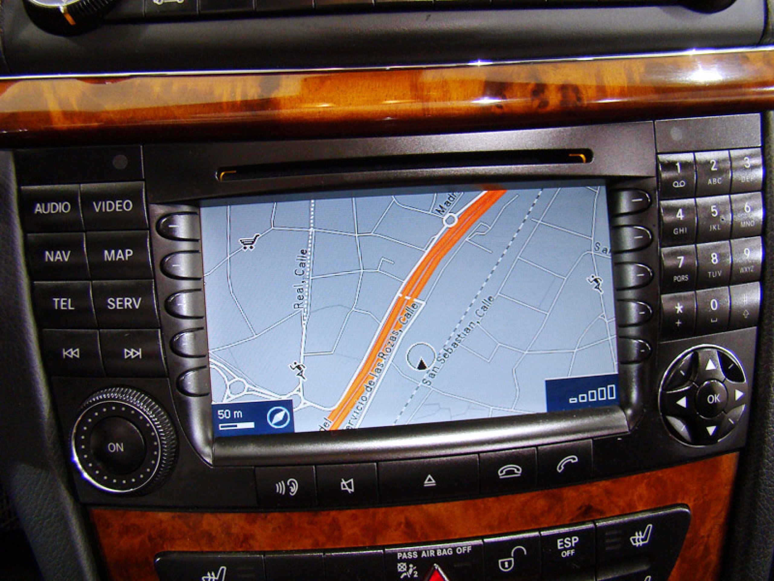 Foto Mercedes-Benz E 320 39