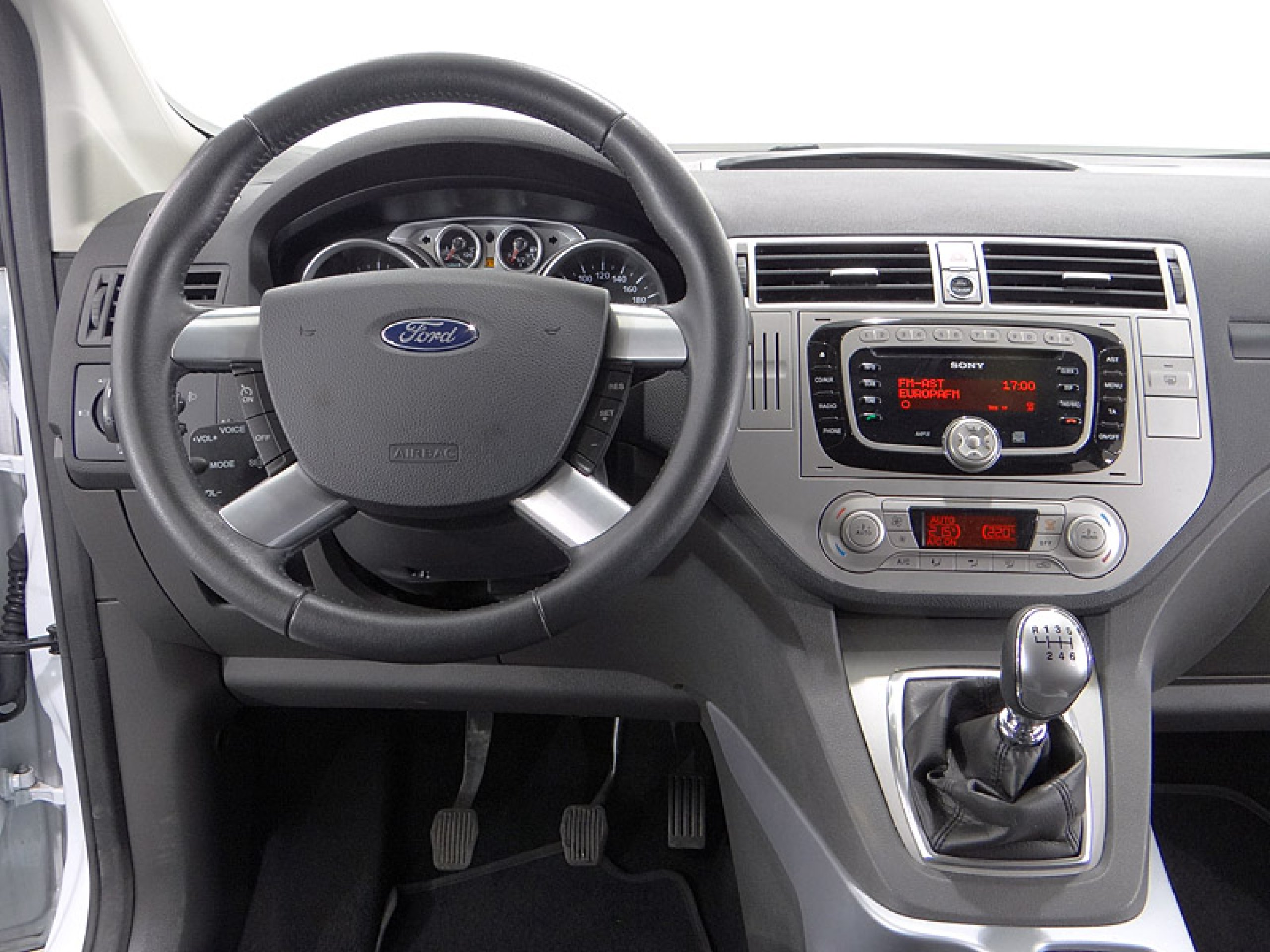 Foto Ford Kuga 32