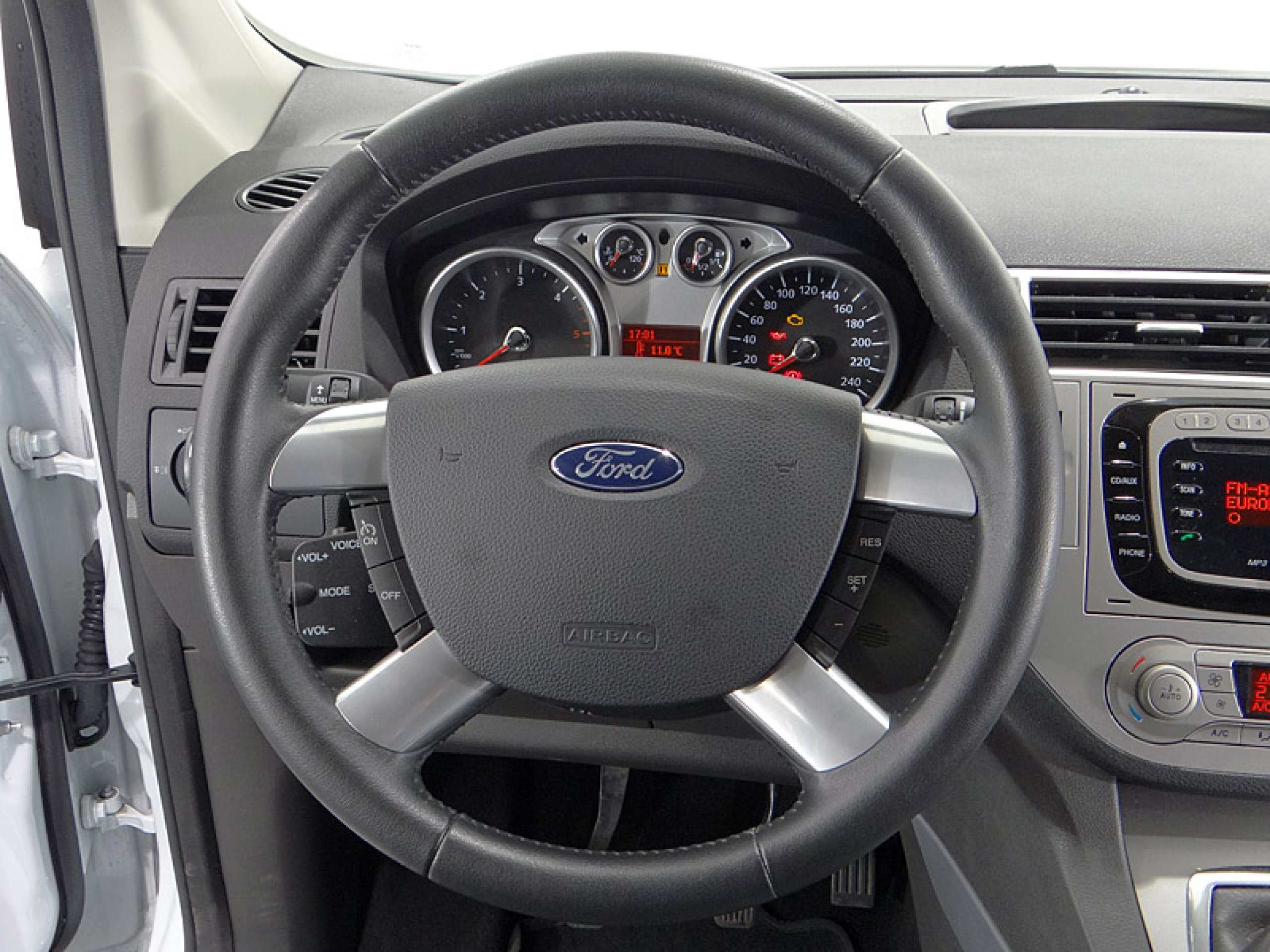 Foto Ford Kuga 34