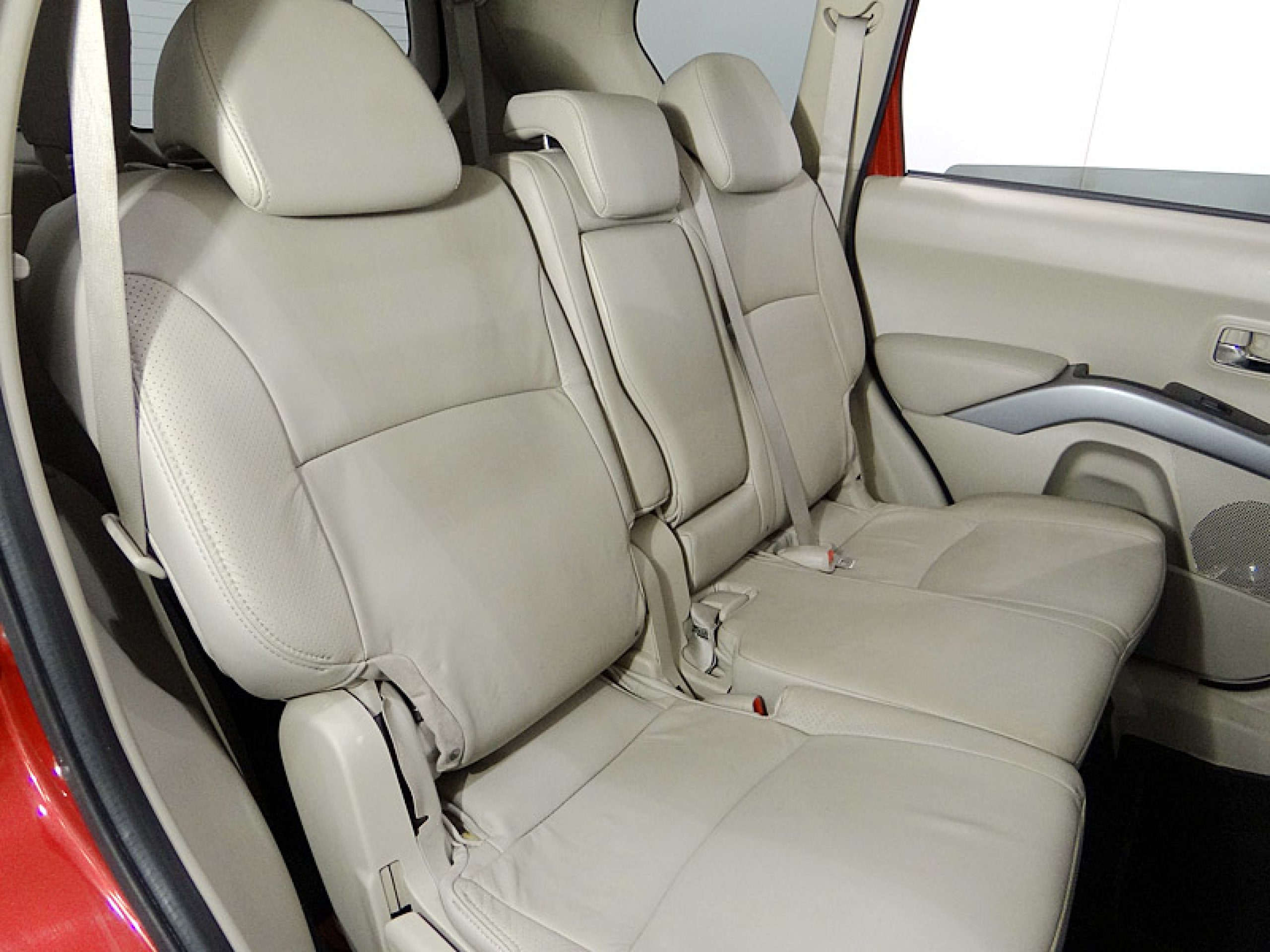Foto Mitsubishi Outlander 25