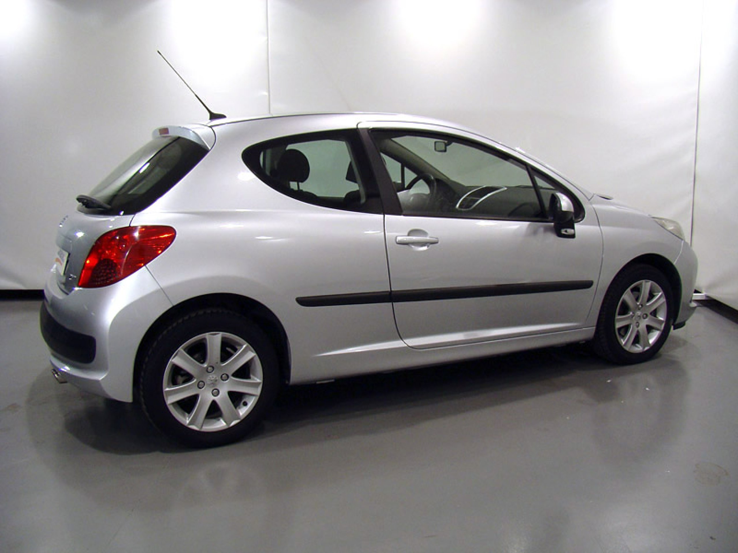 Foto Peugeot 207 17