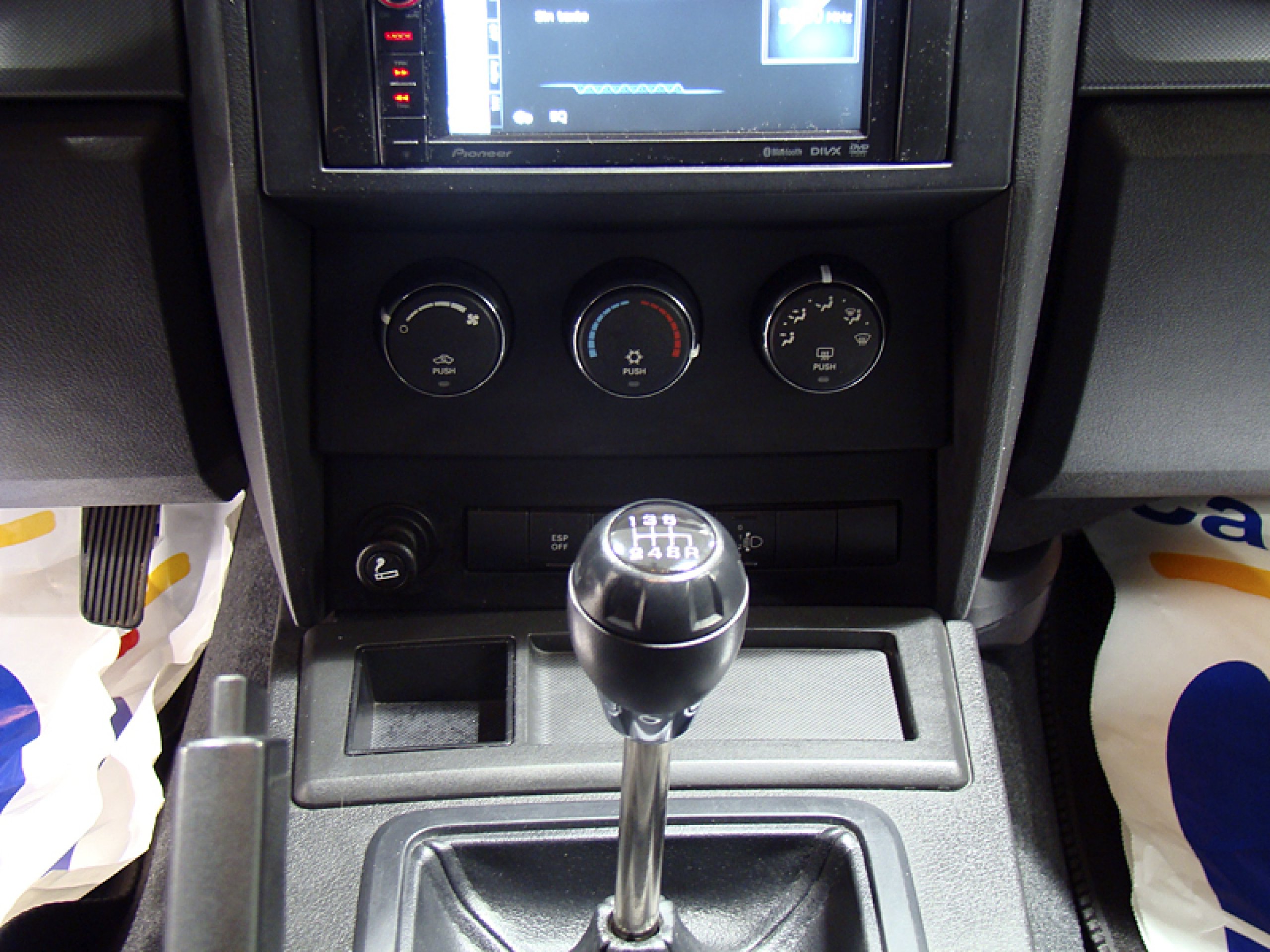 Foto Dodge Nitro 12
