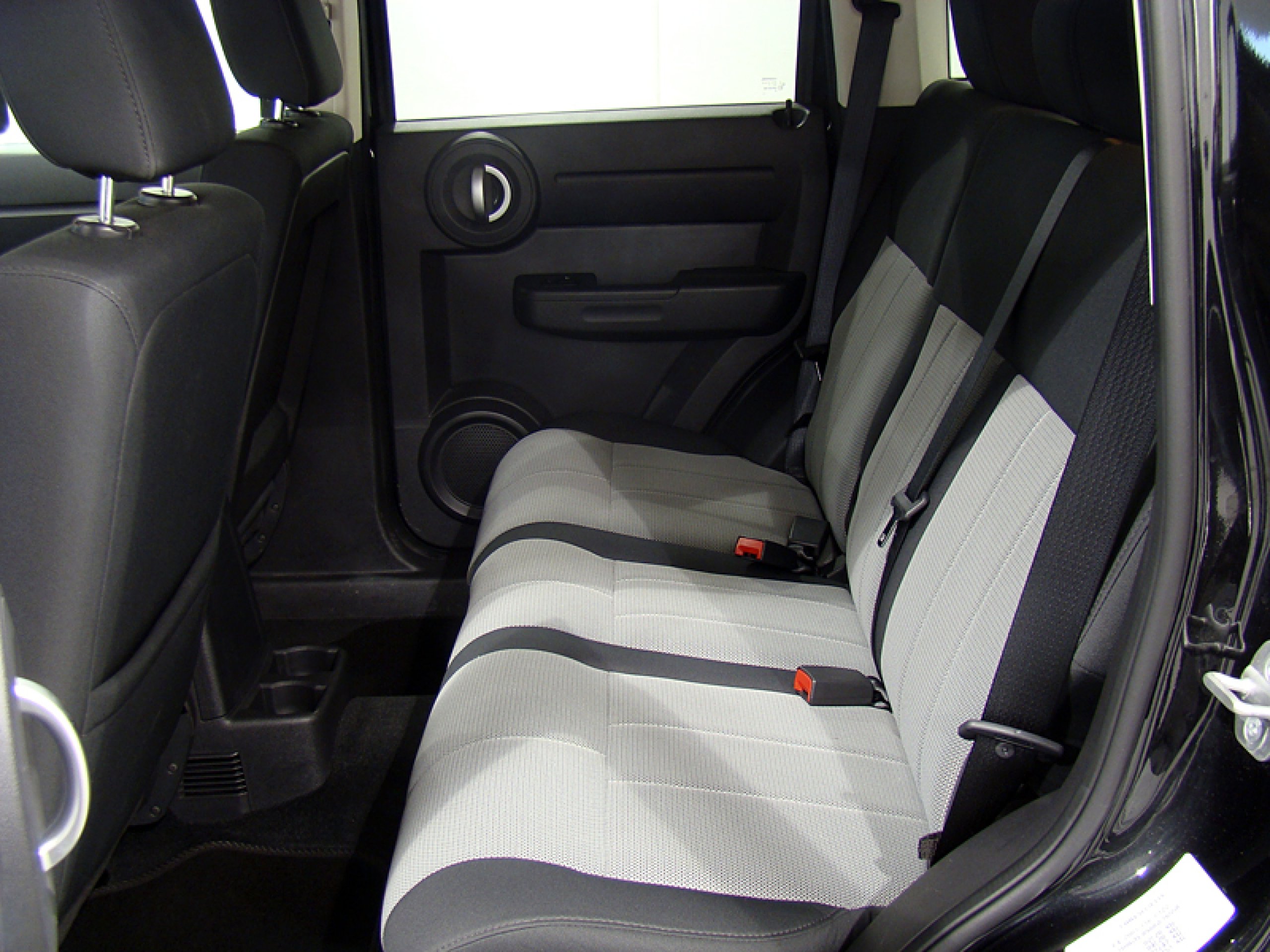Foto Dodge Nitro 14