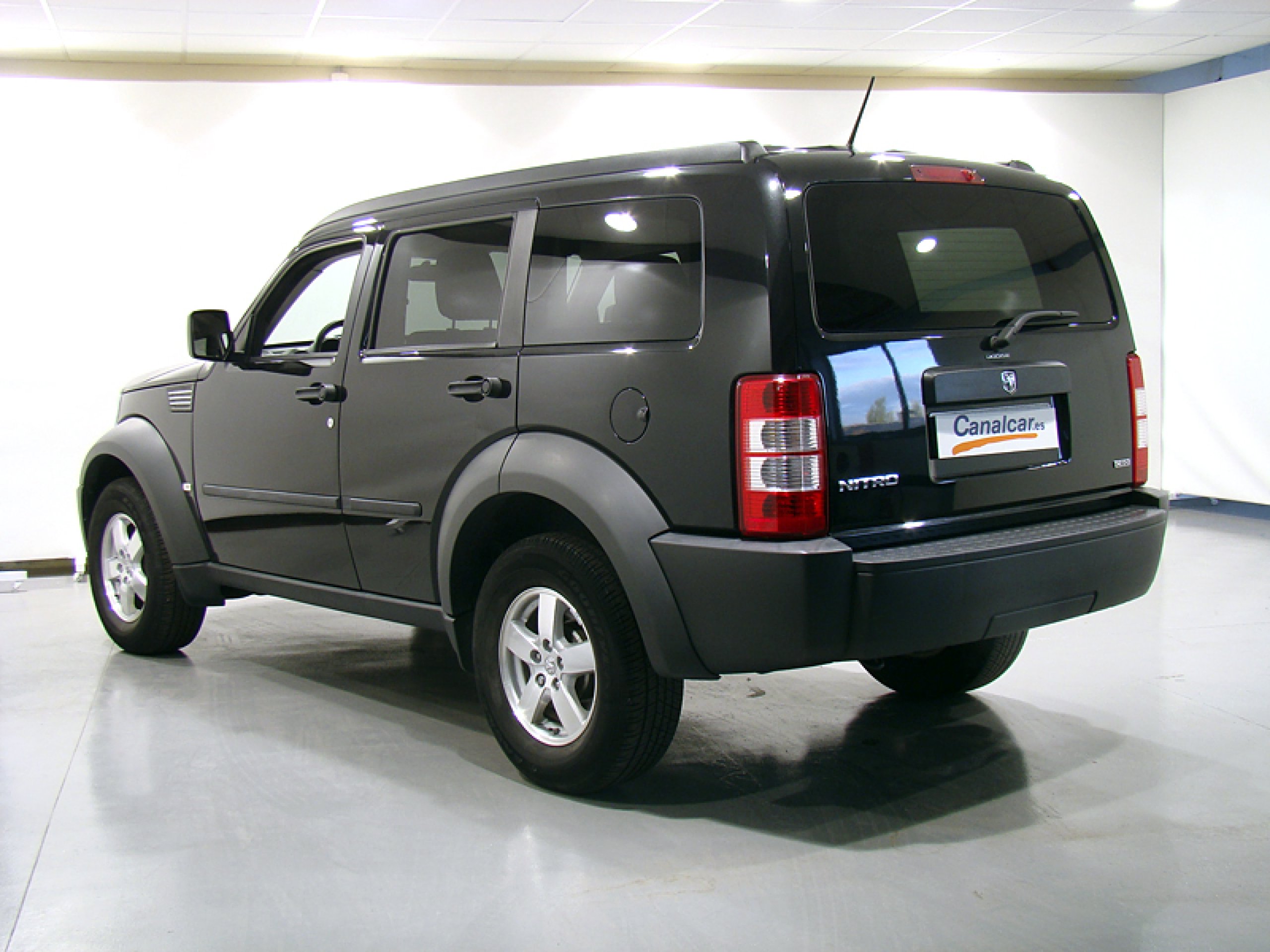 Foto Dodge Nitro 17