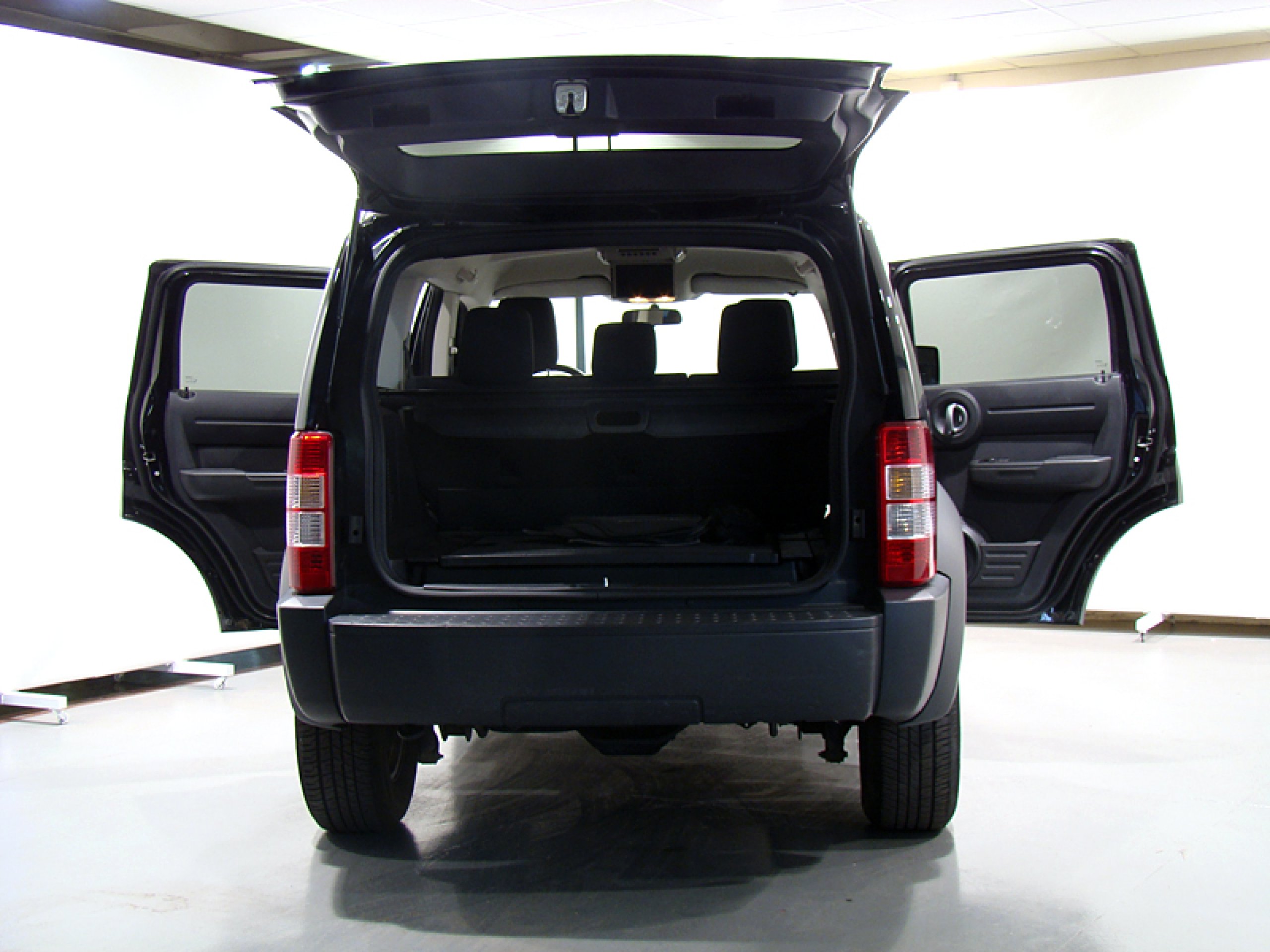 Foto Dodge Nitro 19