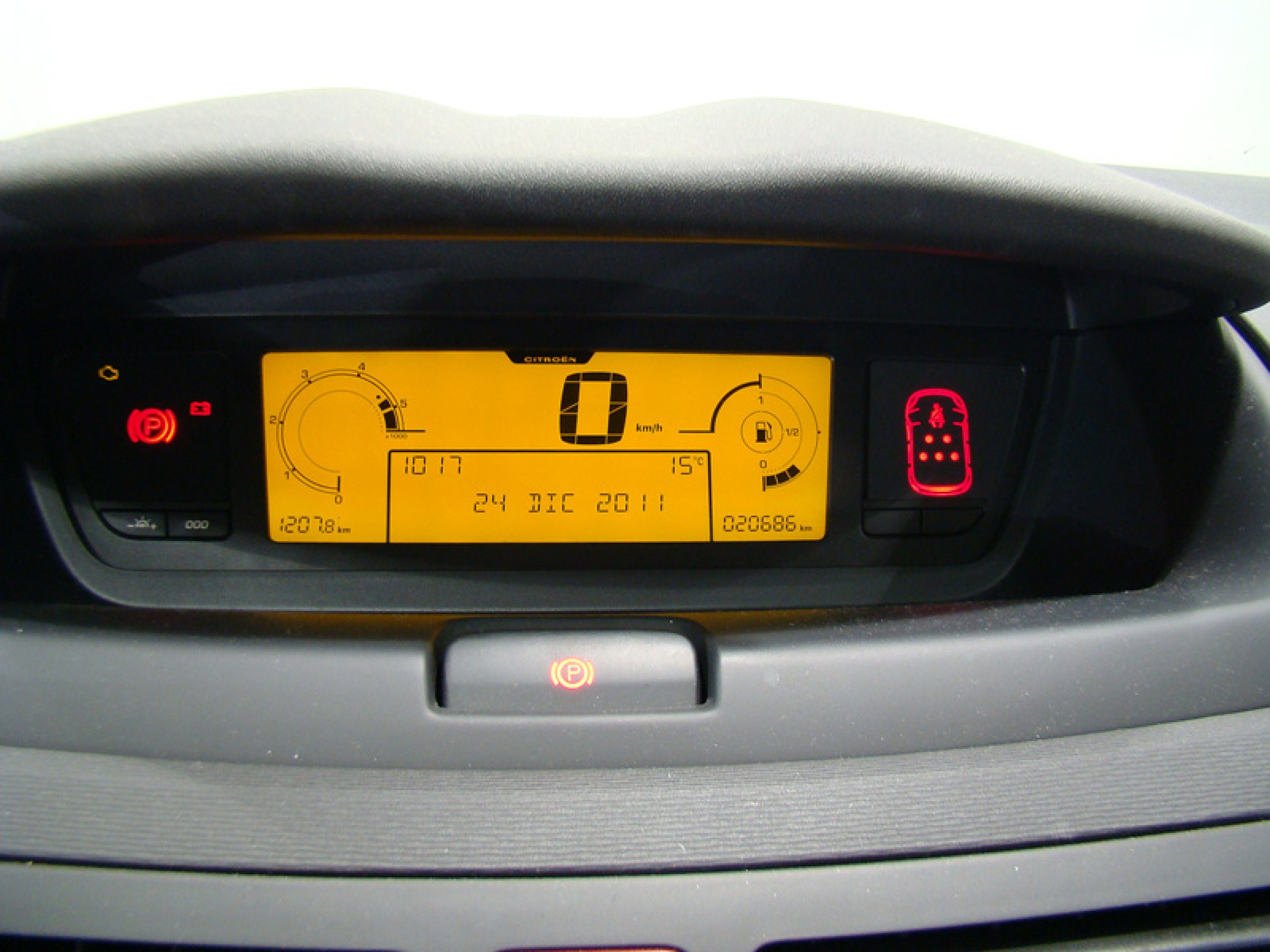 Foto Citroen Grand C4 Picasso 18
