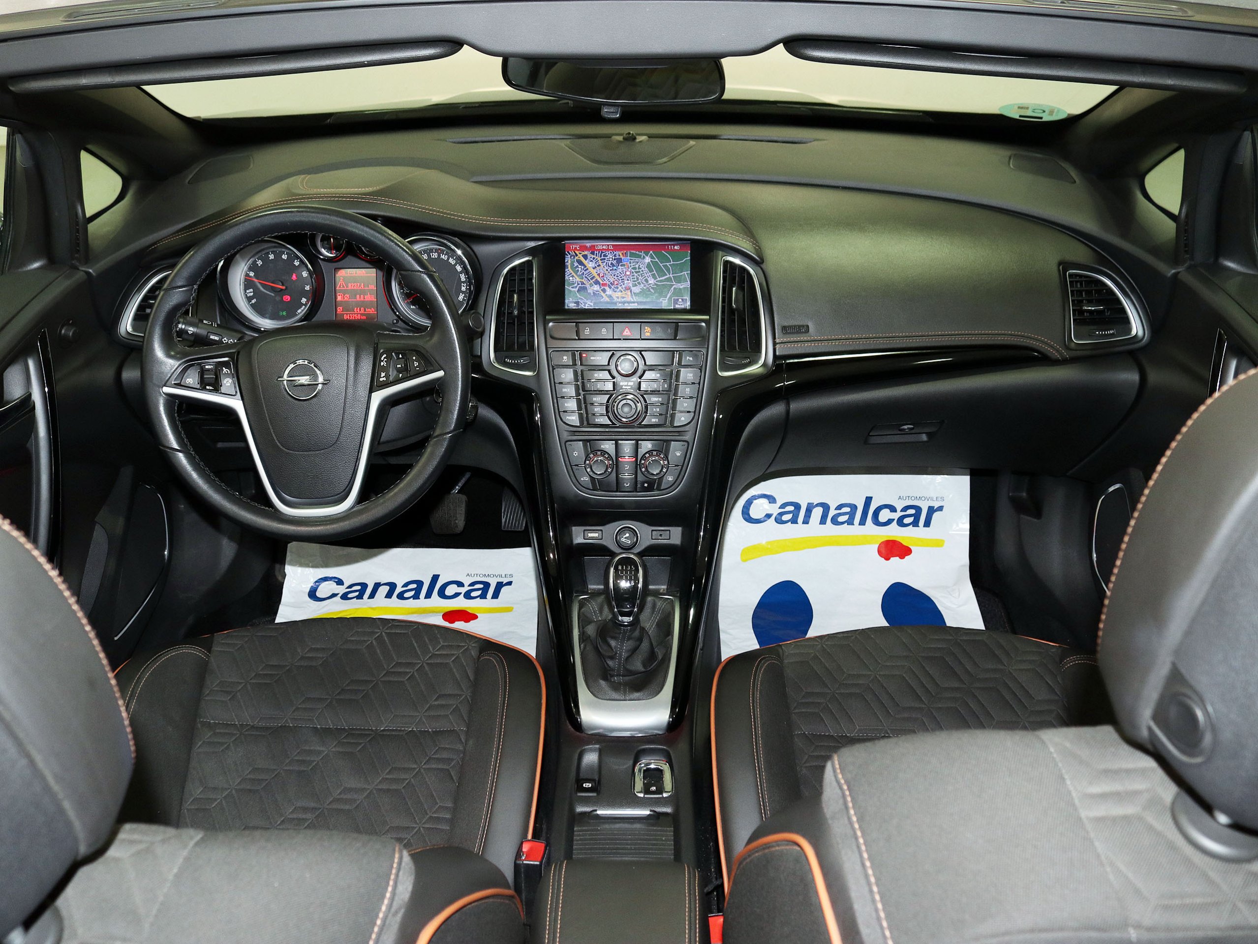 Foto Opel Cascada Cabrio 28
