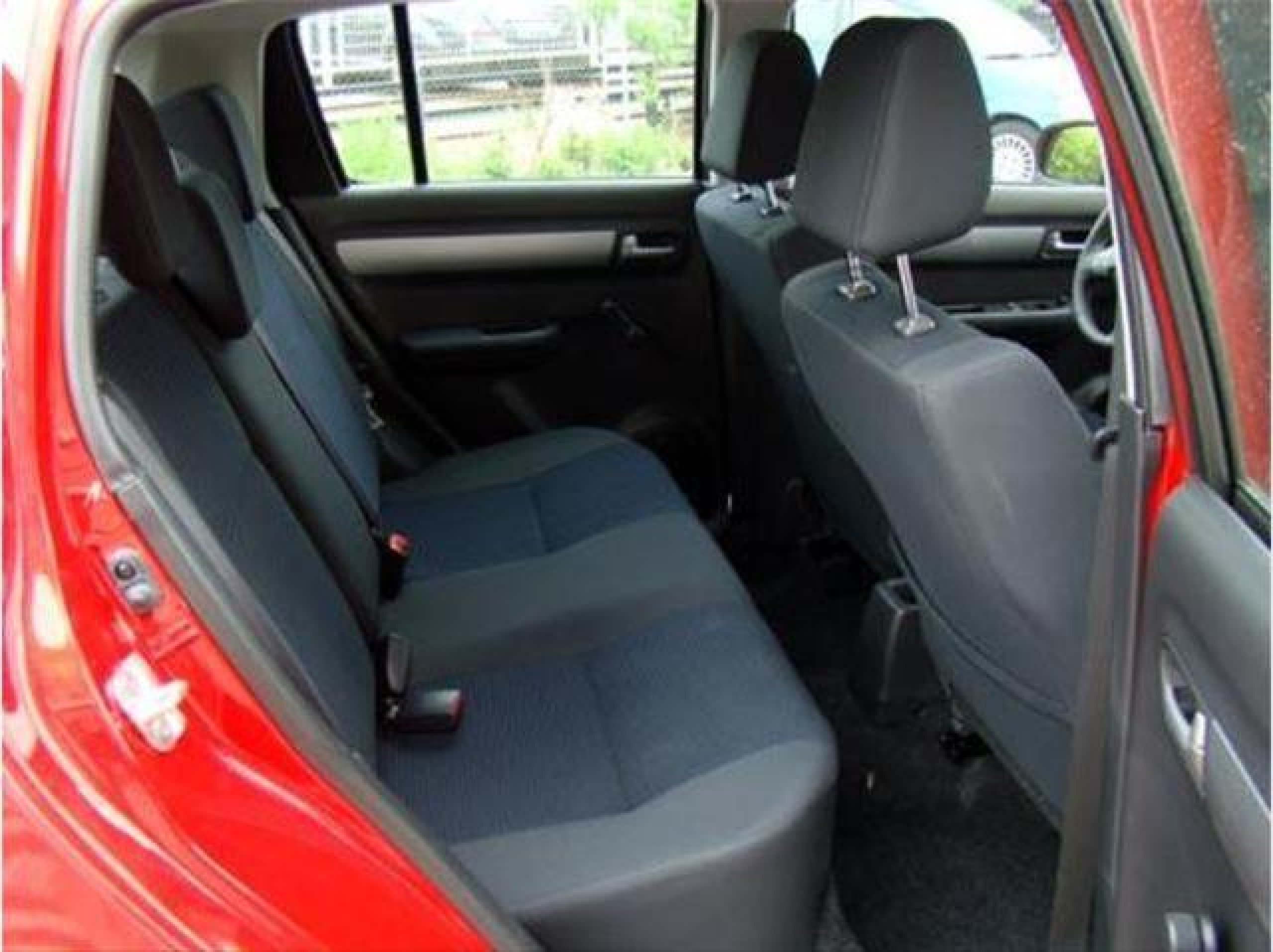 Foto Suzuki Swift 8