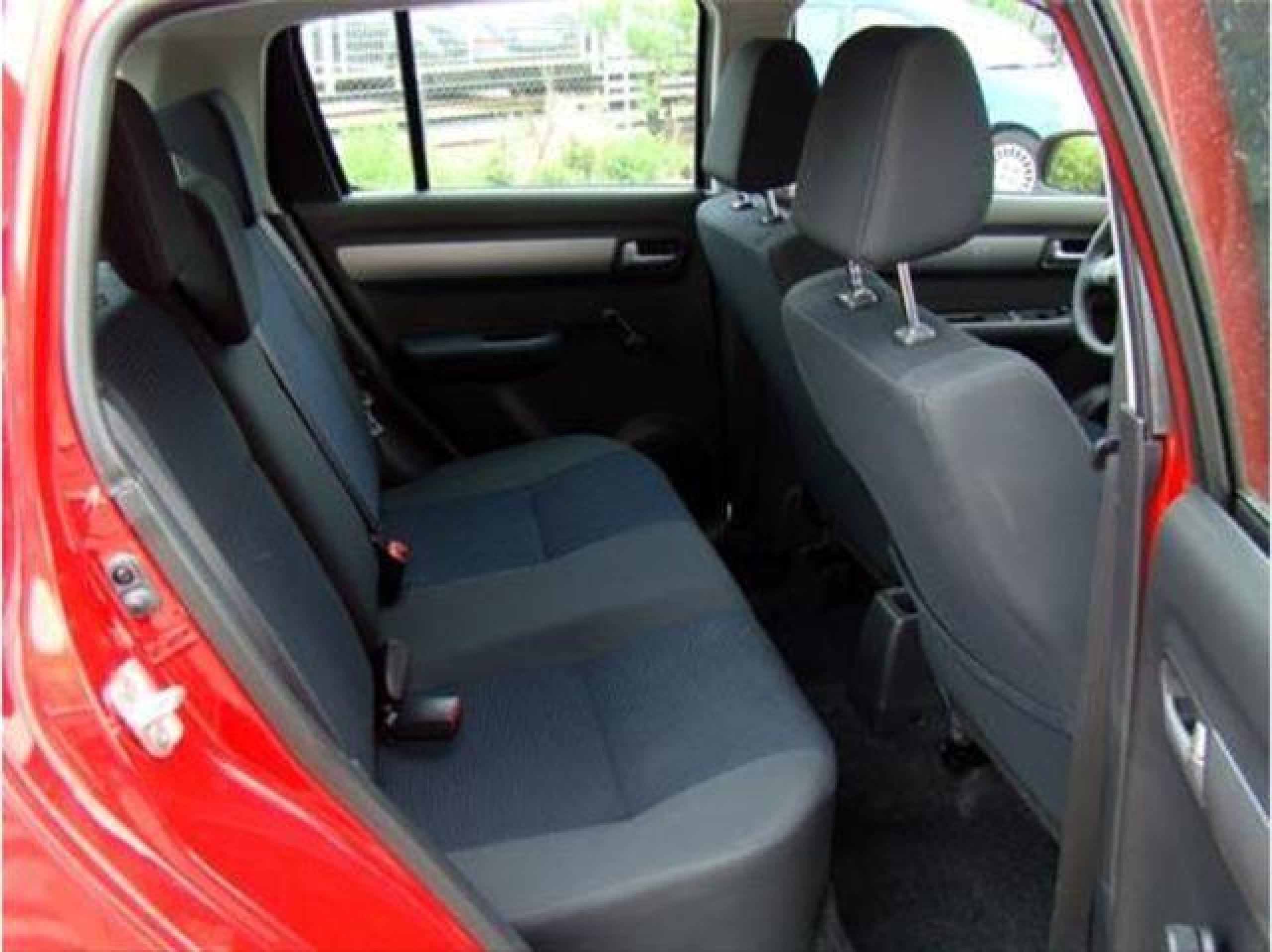 Foto Suzuki Swift 9