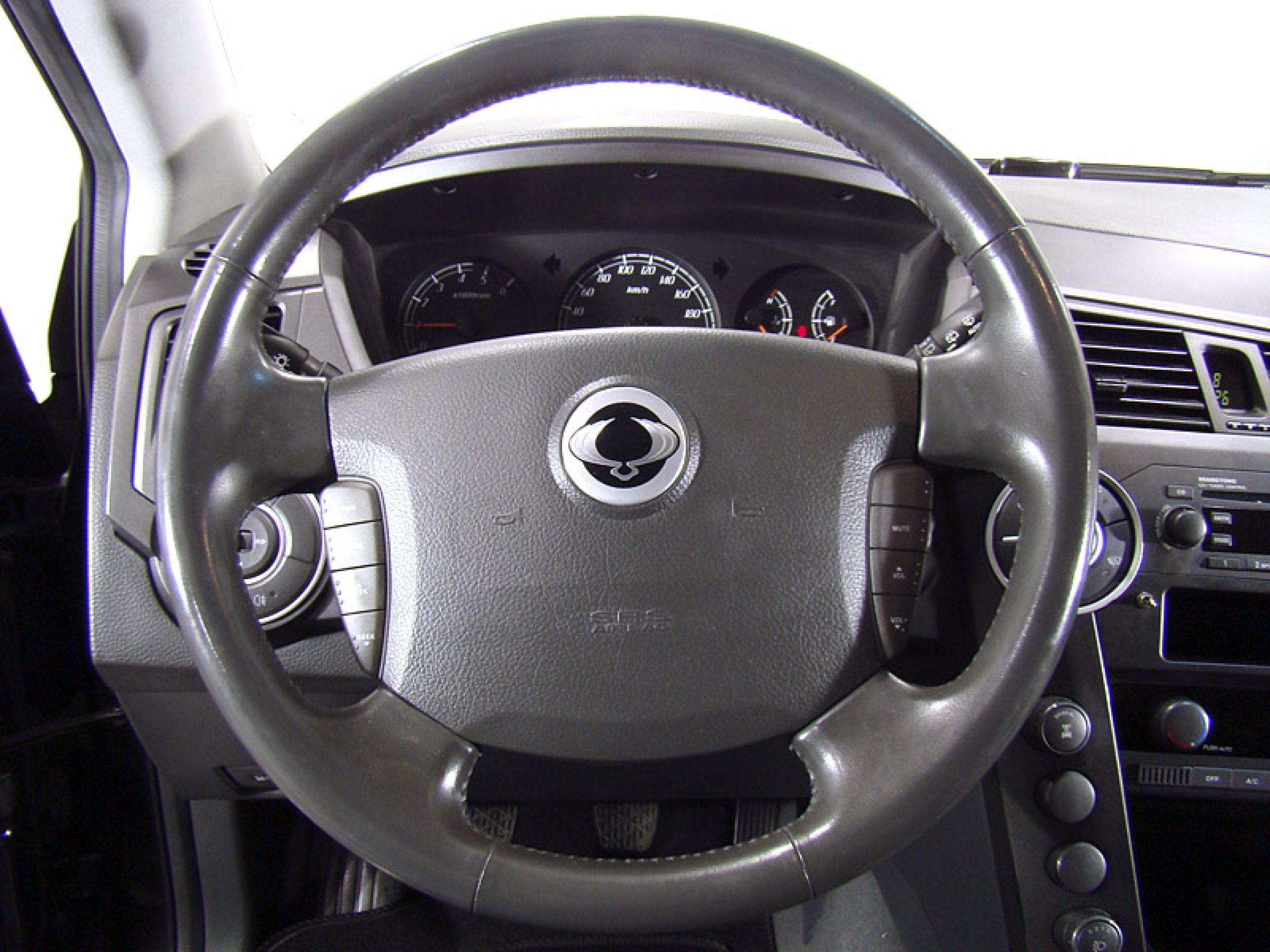 Foto Ssangyong Kyron 16