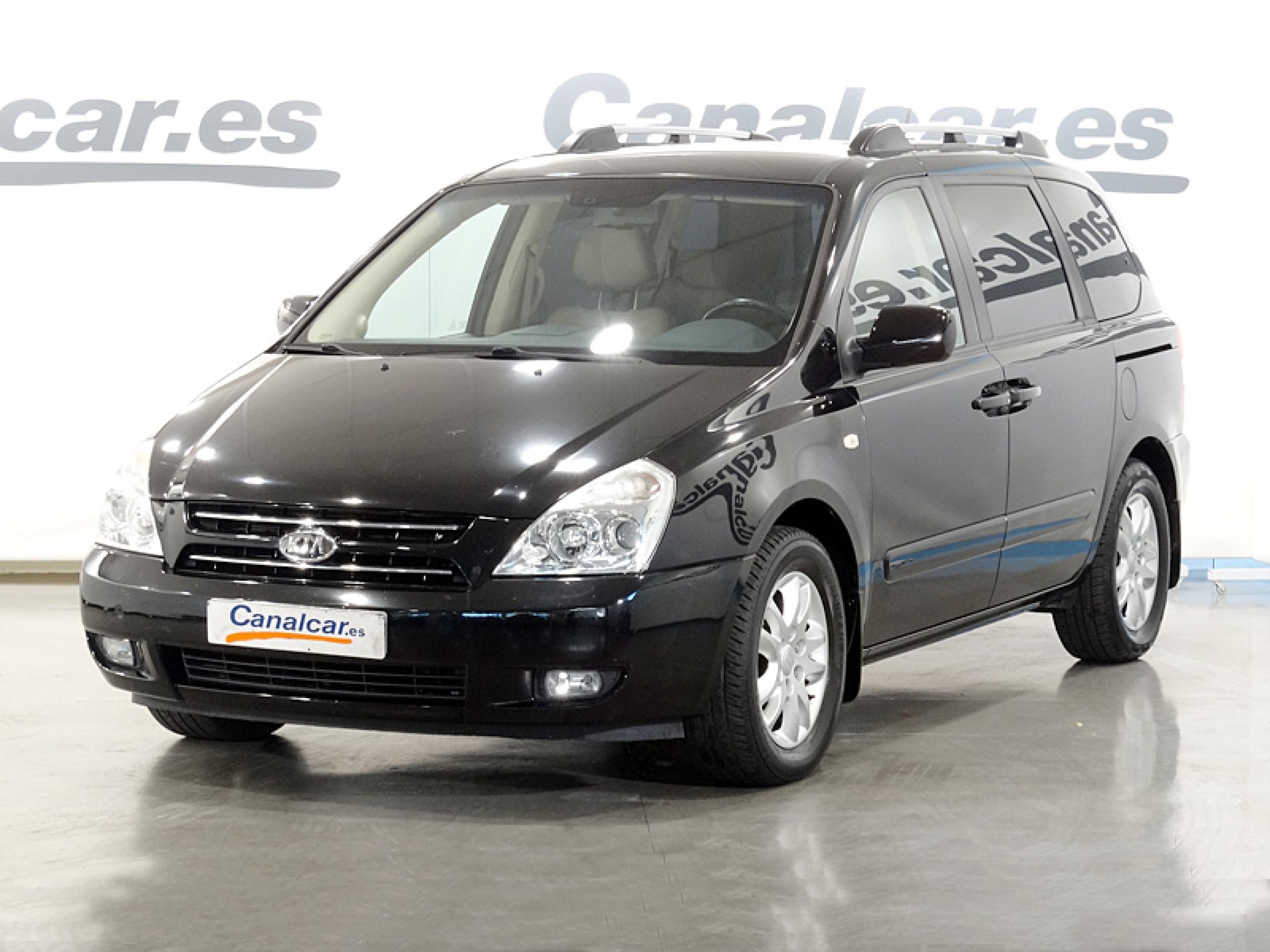 Foto Kia Carnival 1