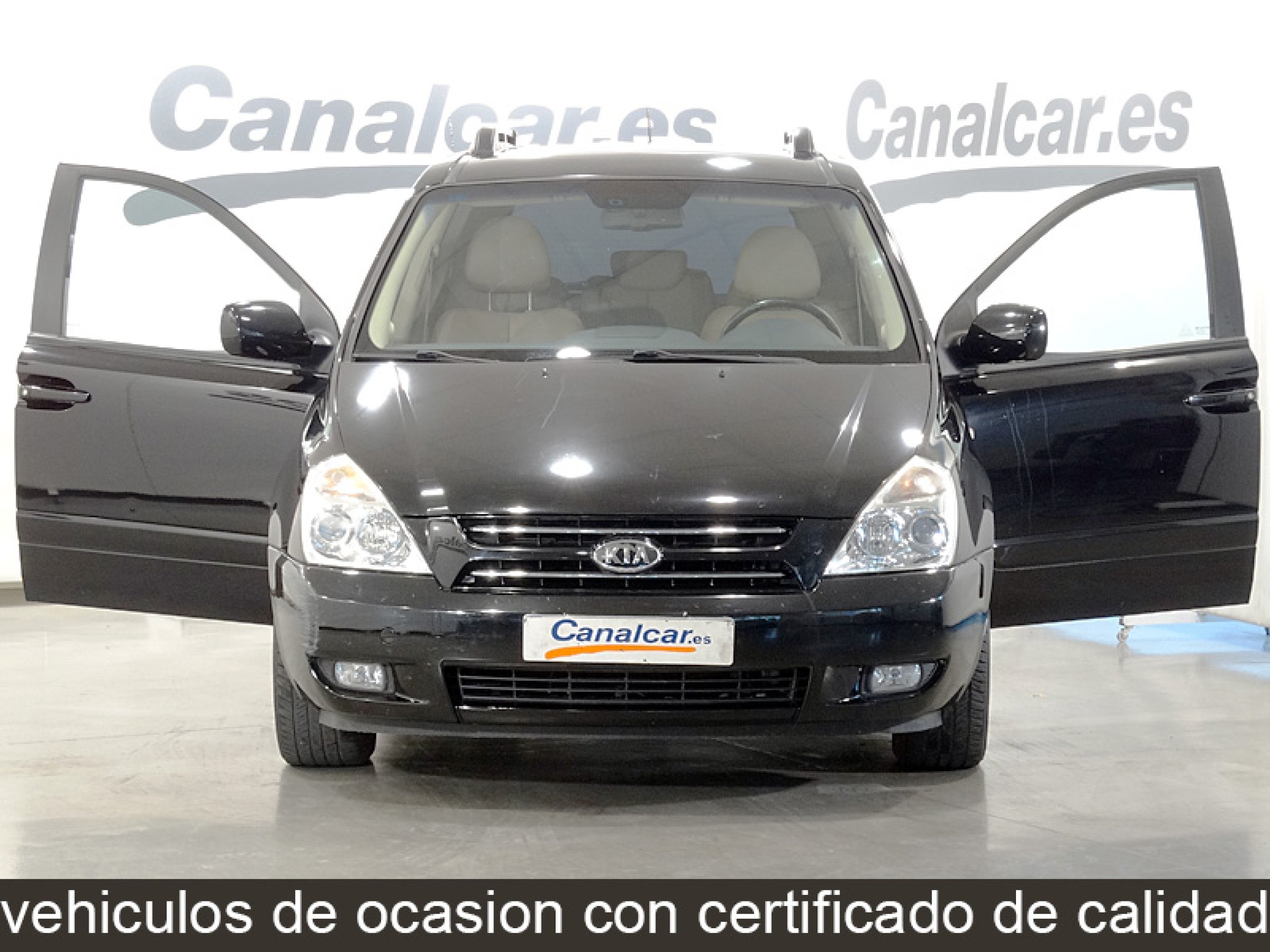 Foto Kia Carnival 4