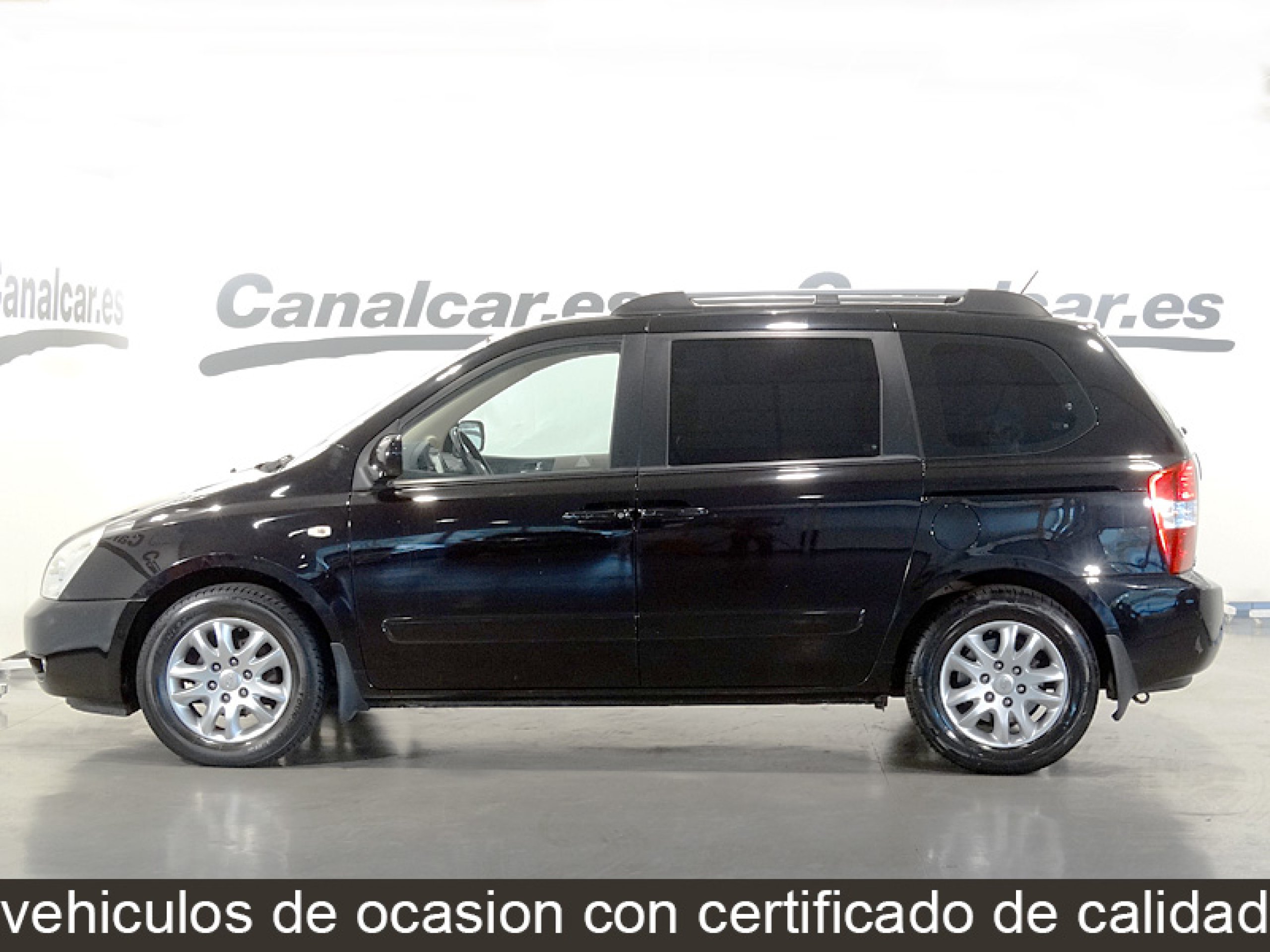 Foto Kia Carnival 12