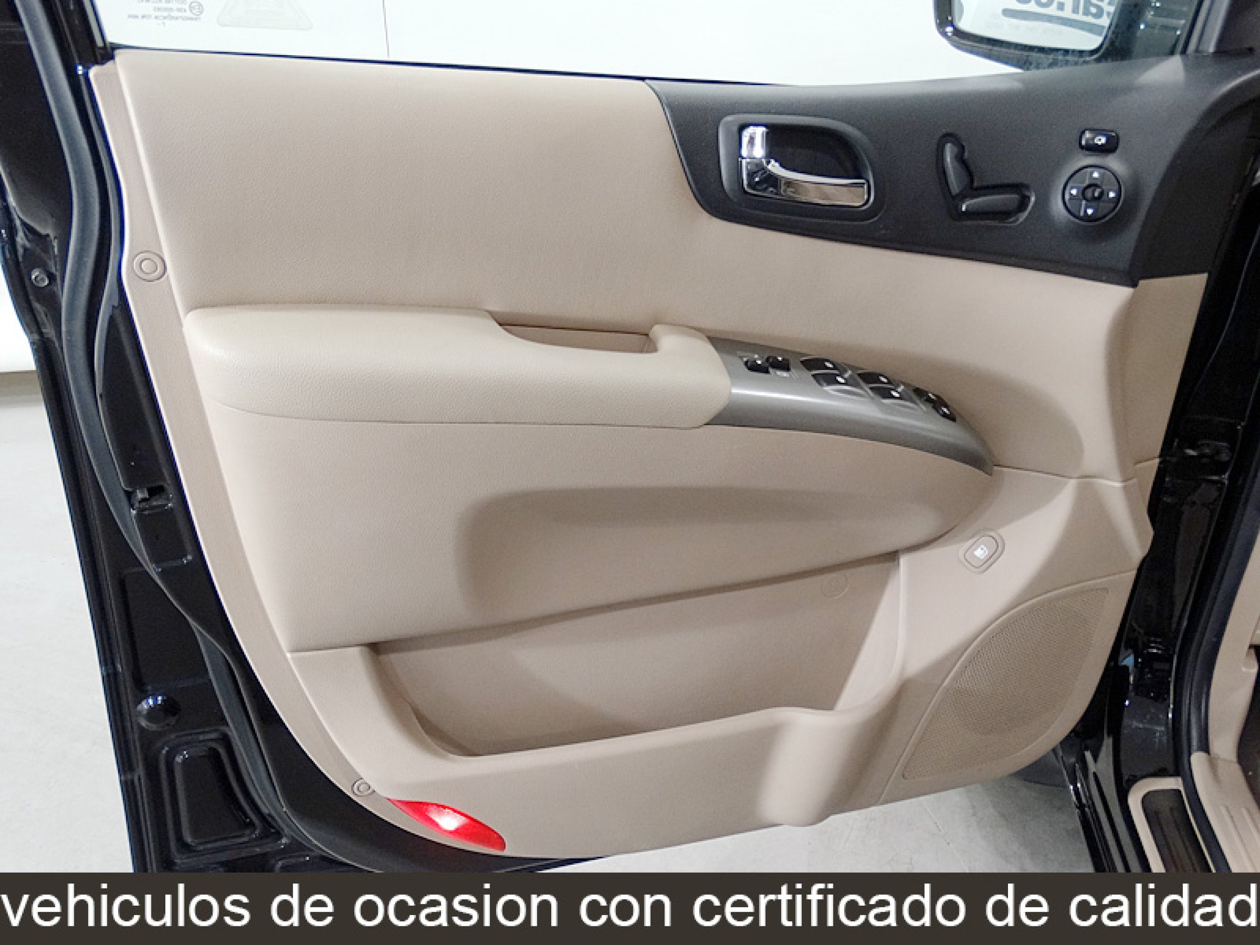 Foto Kia Carnival 27