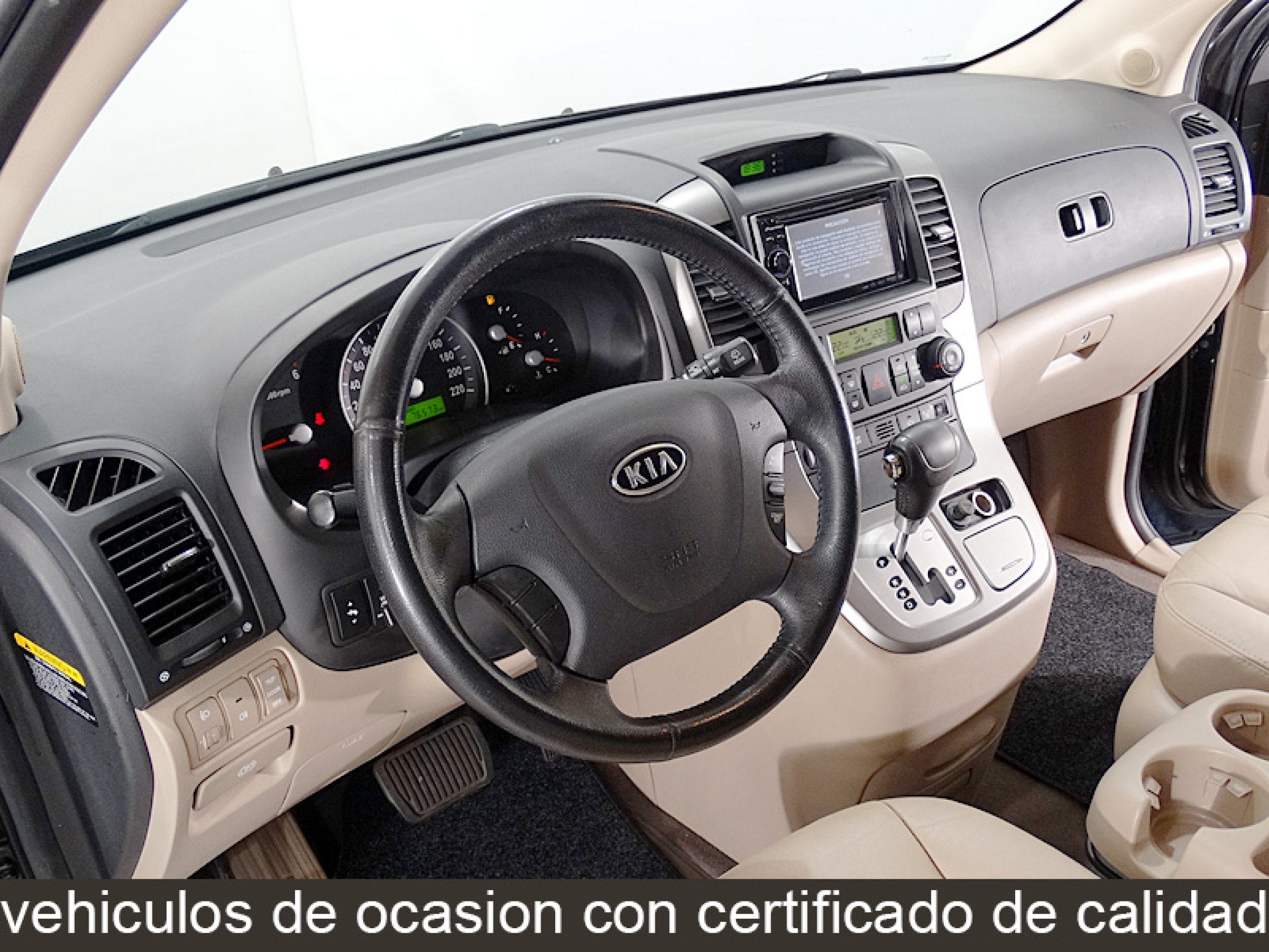 Foto Kia Carnival 29