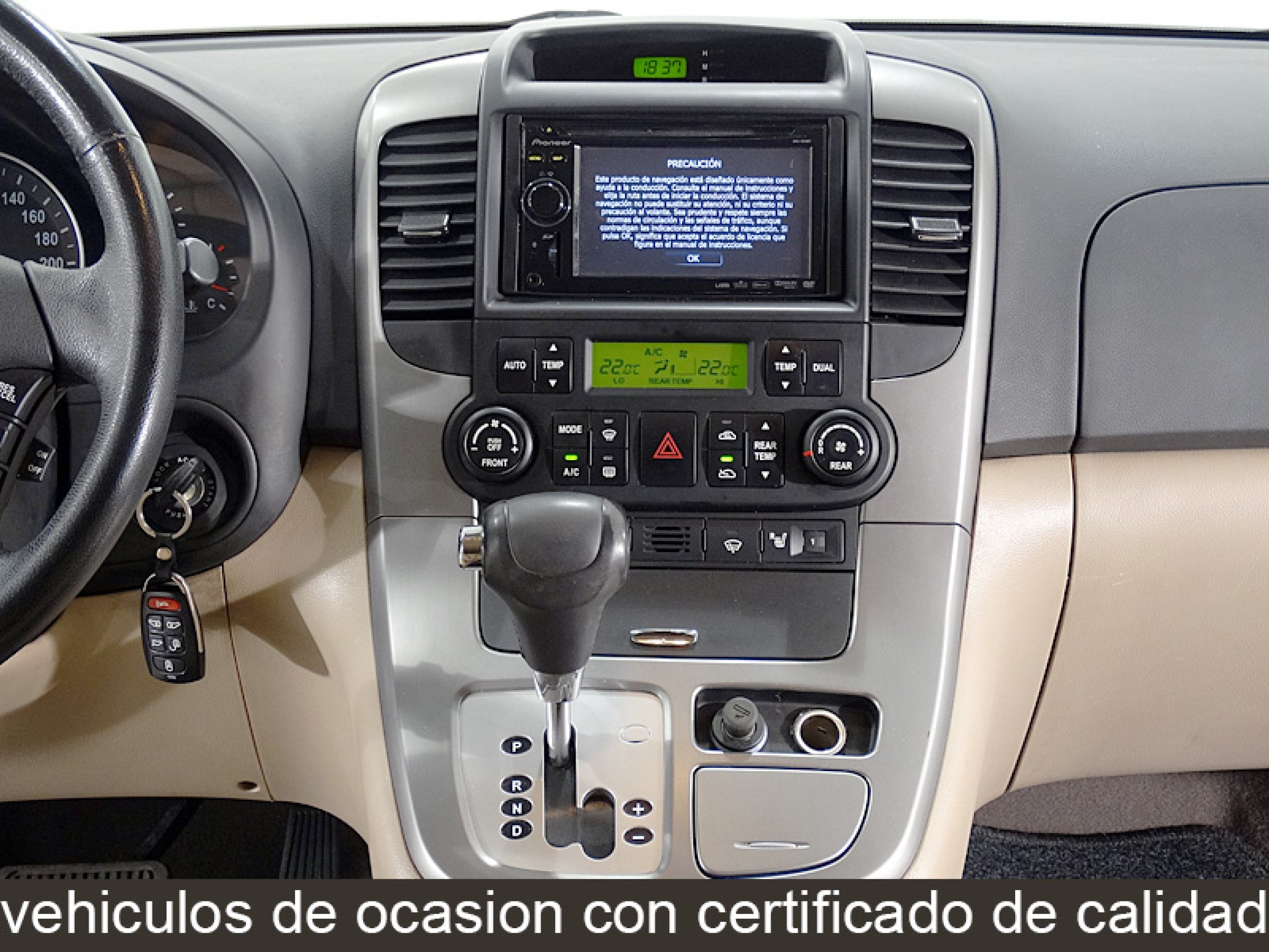 Foto Kia Carnival 39
