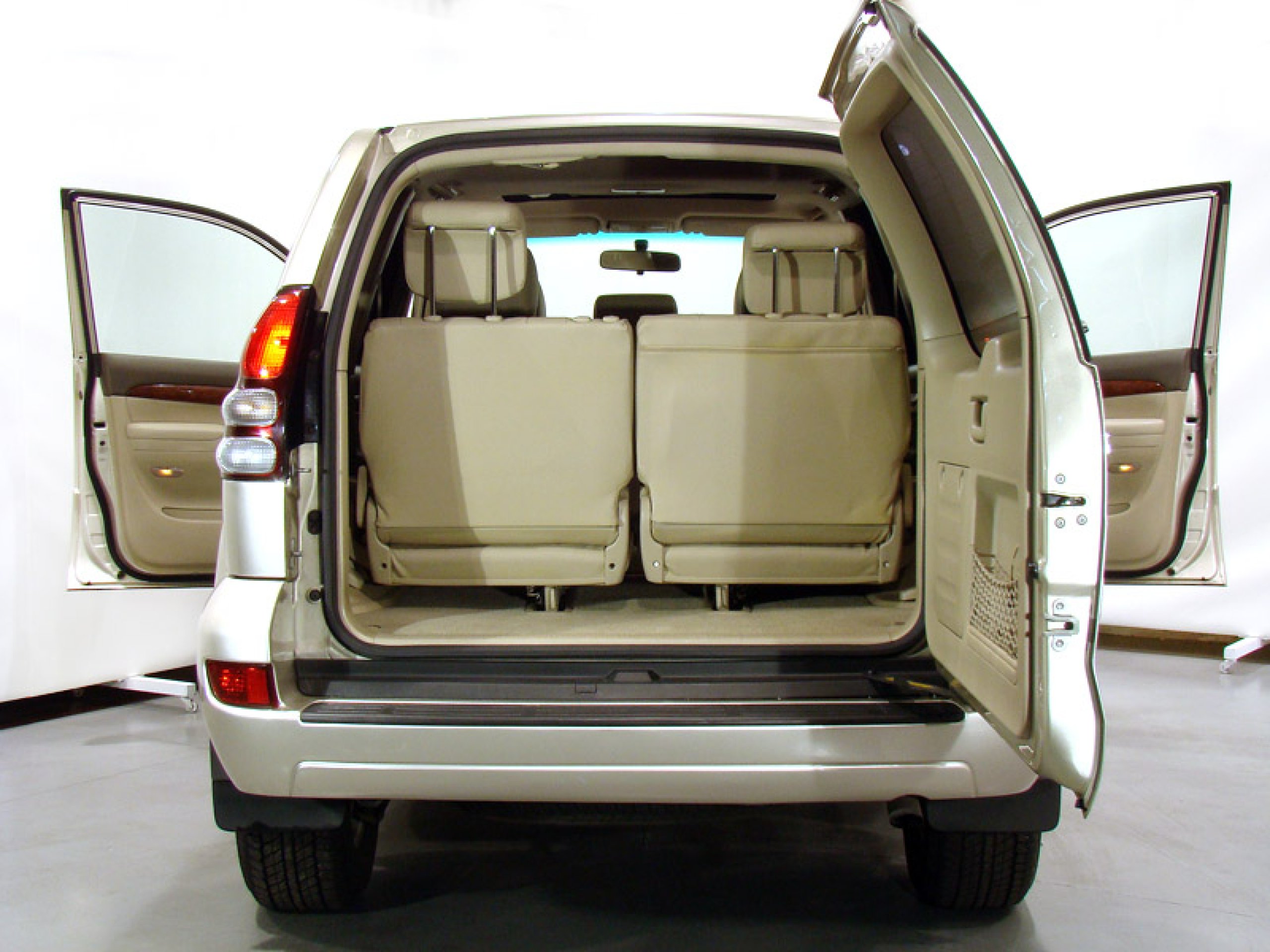 Foto Toyota Land Cruiser 9