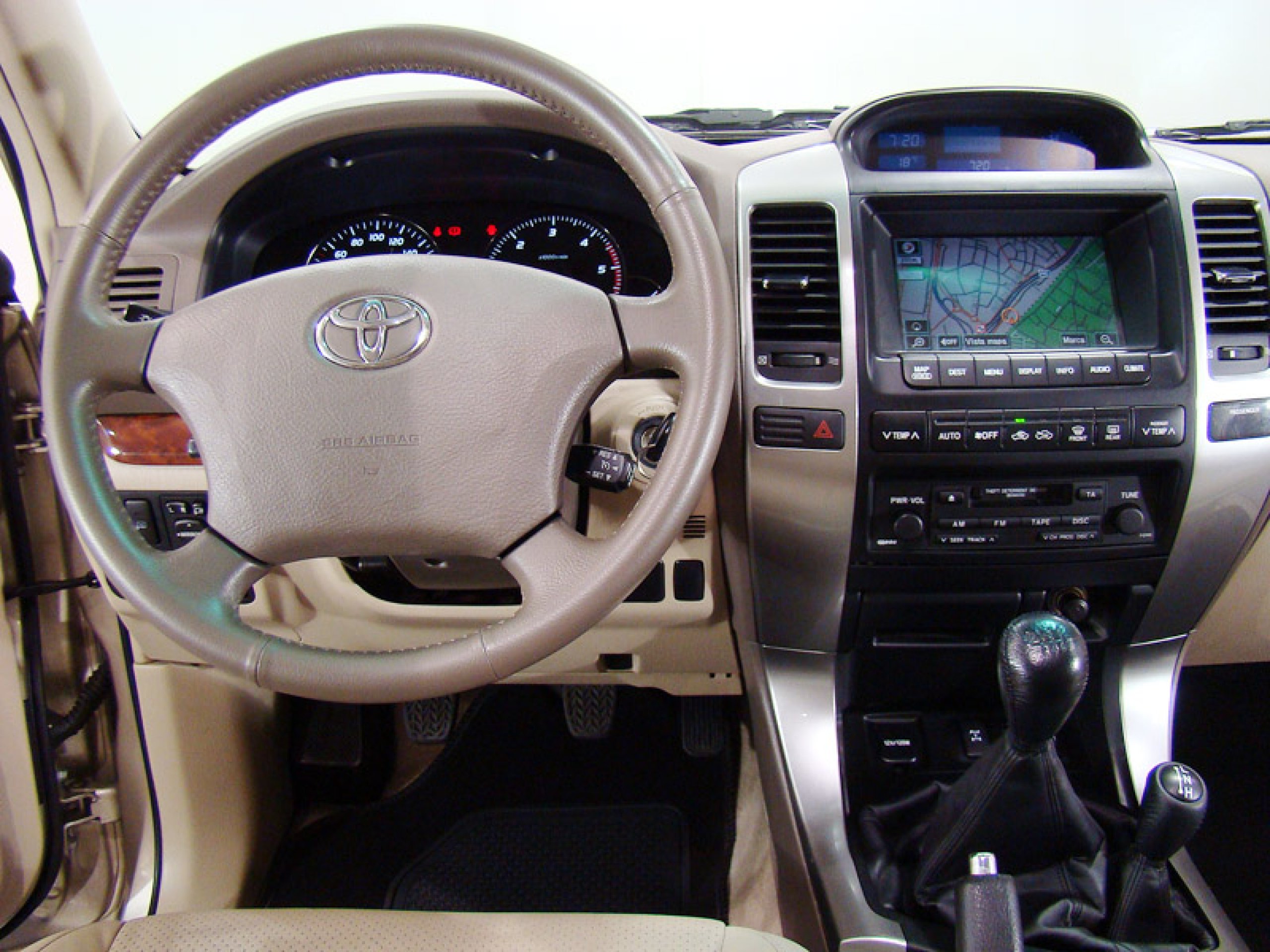 Foto Toyota Land Cruiser 32
