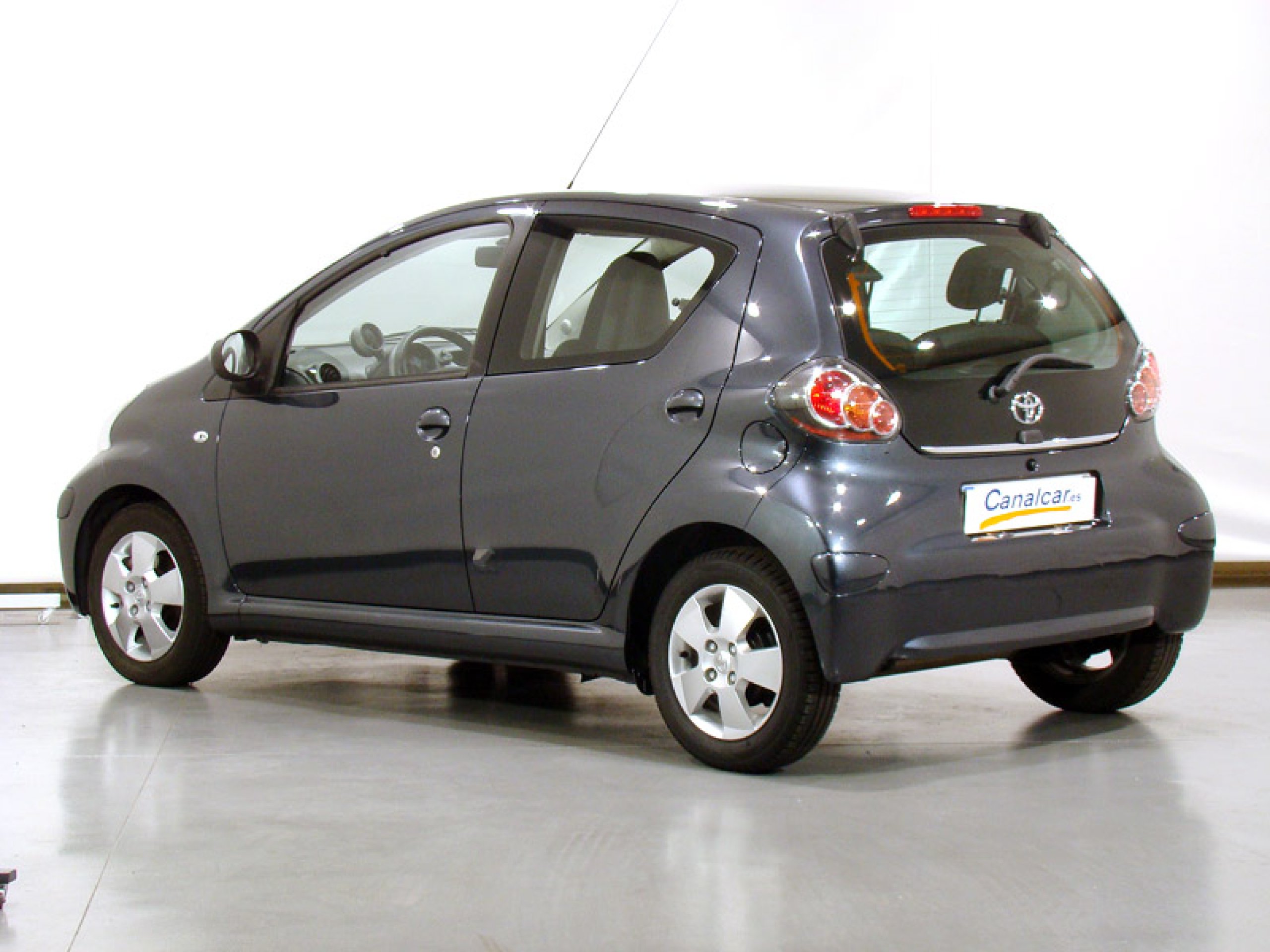 Foto Toyota Aygo 11