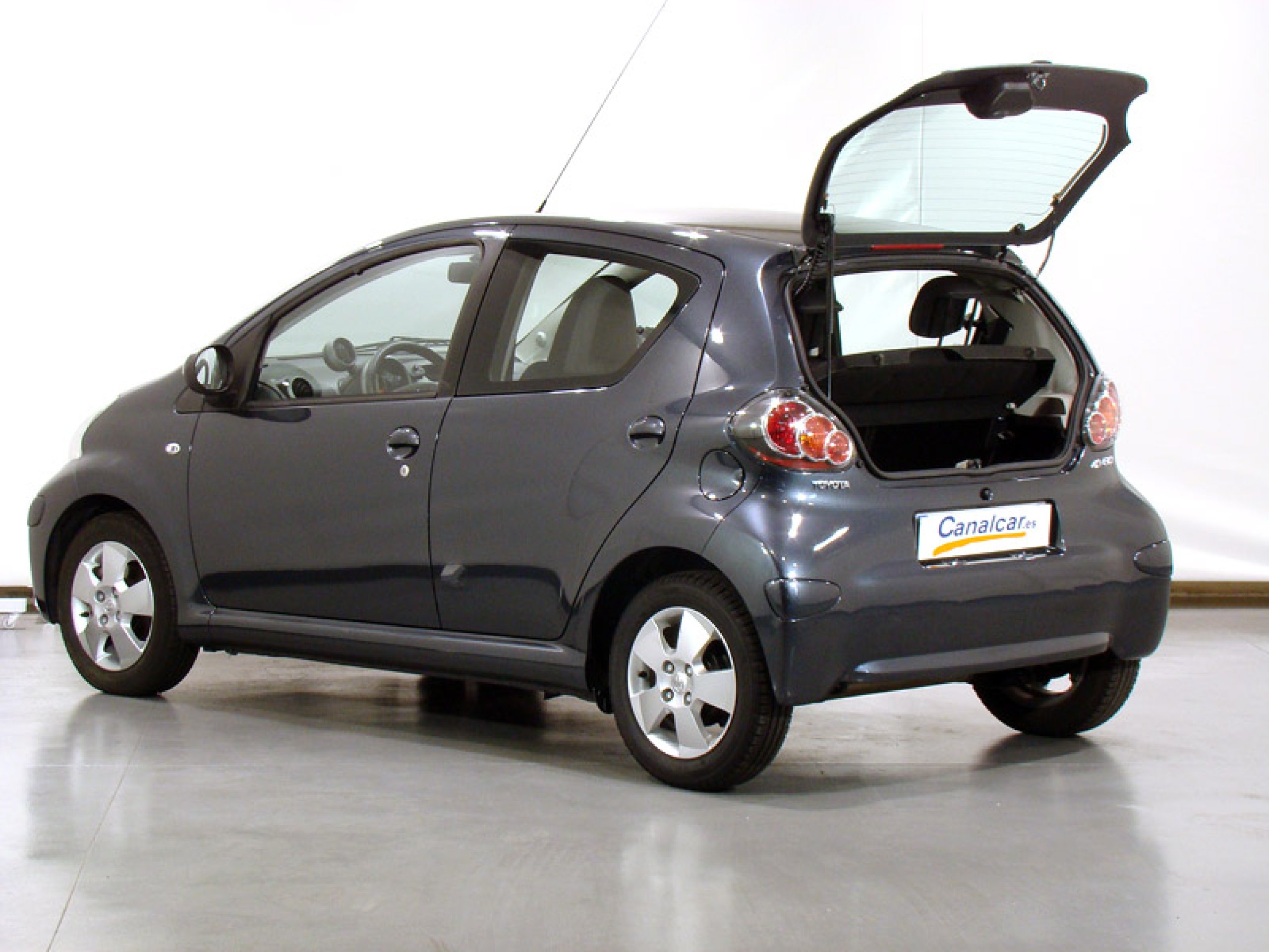 Foto Toyota Aygo 12