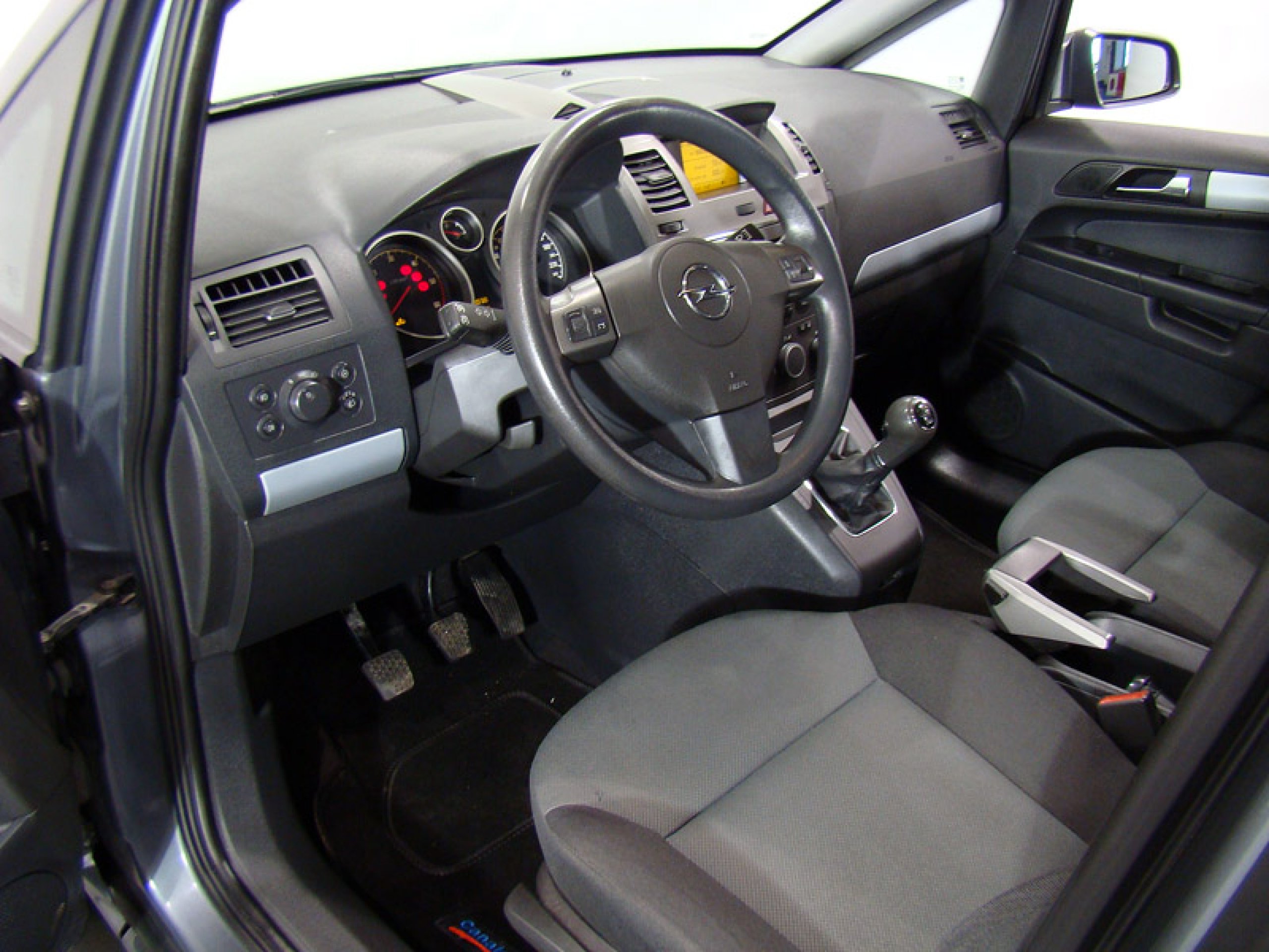 Foto Opel Zafira 32