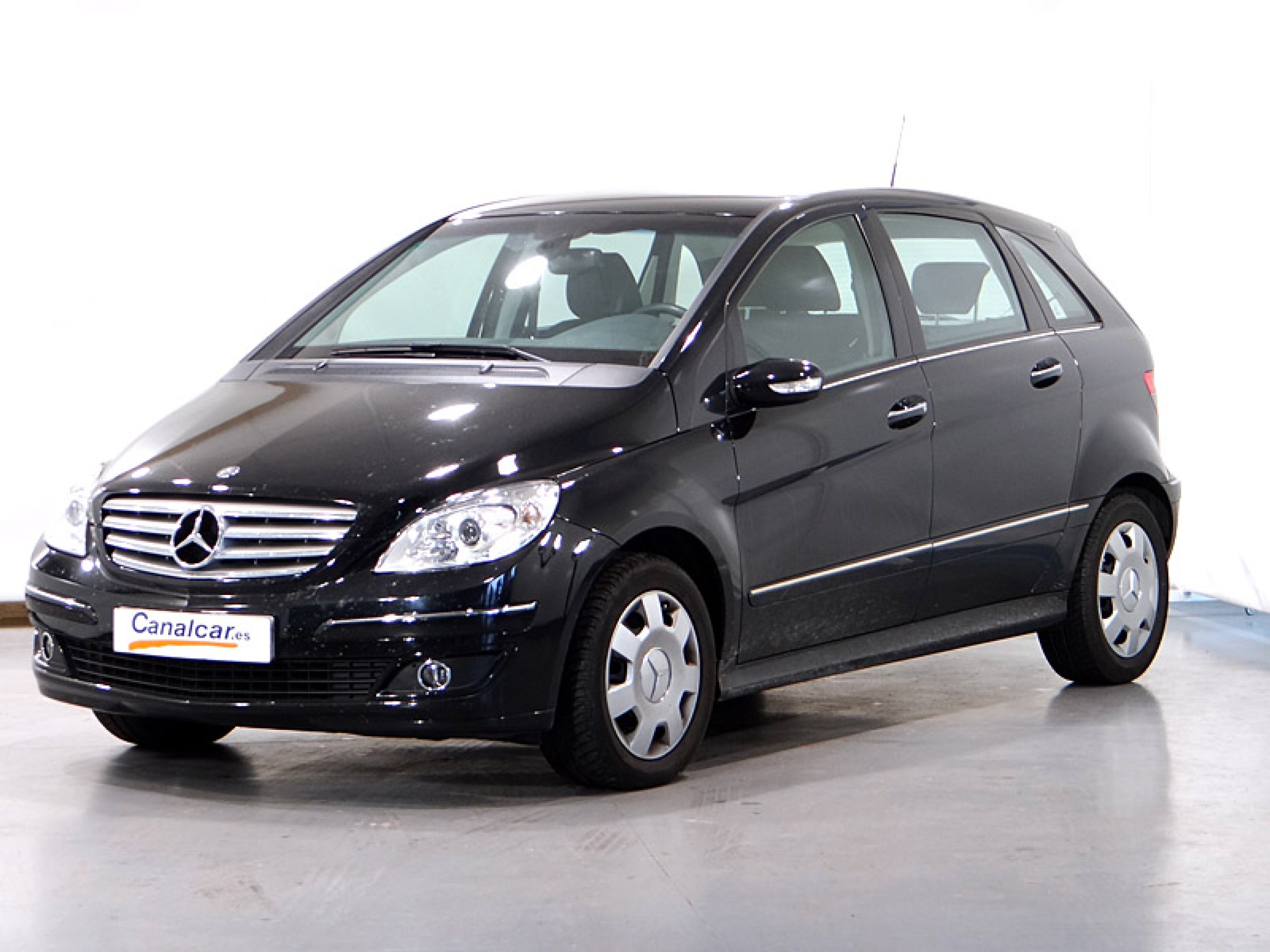 Foto Mercedes-Benz B 200 2